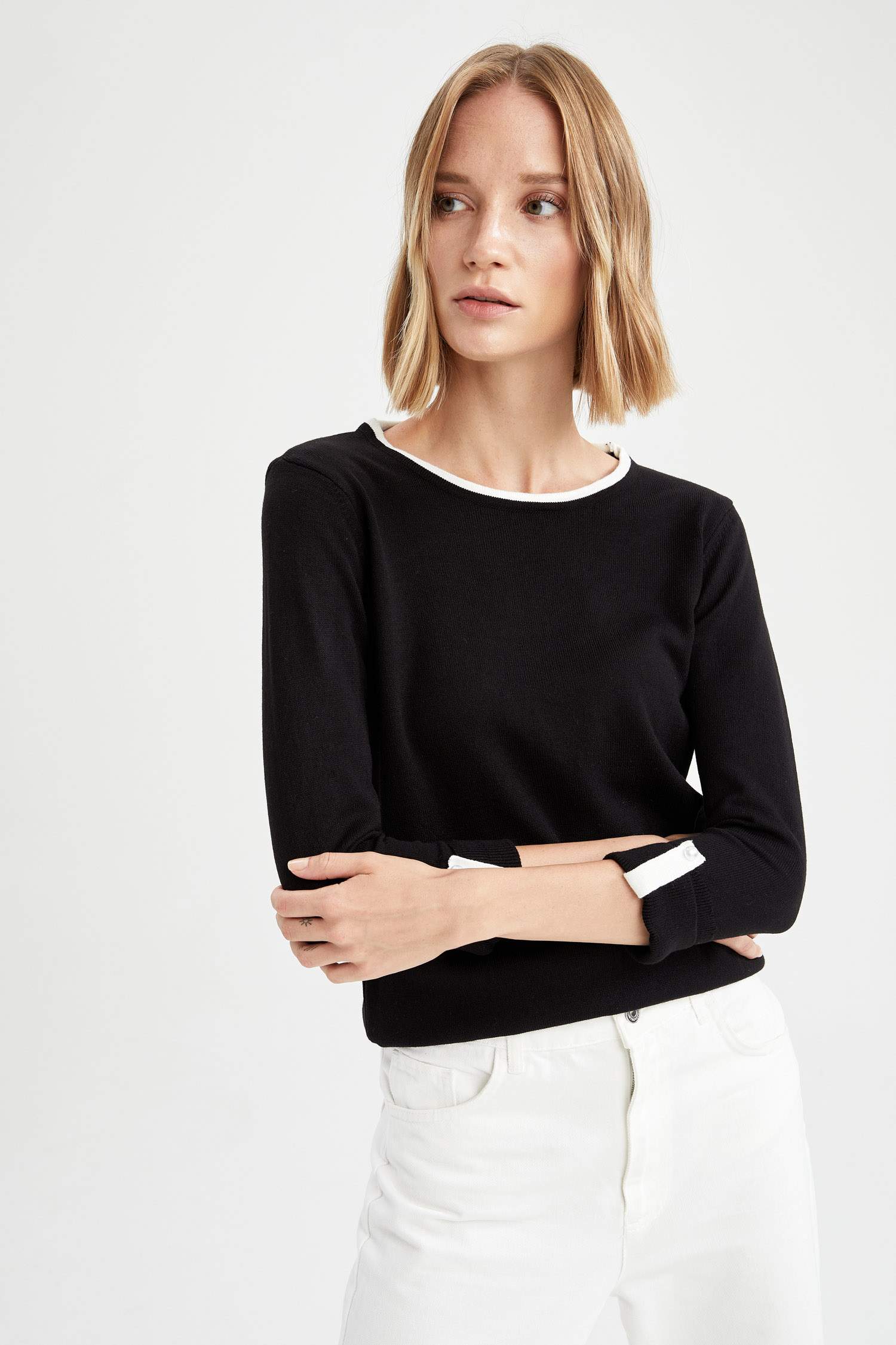İnci Düğmeli Reglan Kol Detaylı Relax Fit Triko Kazak