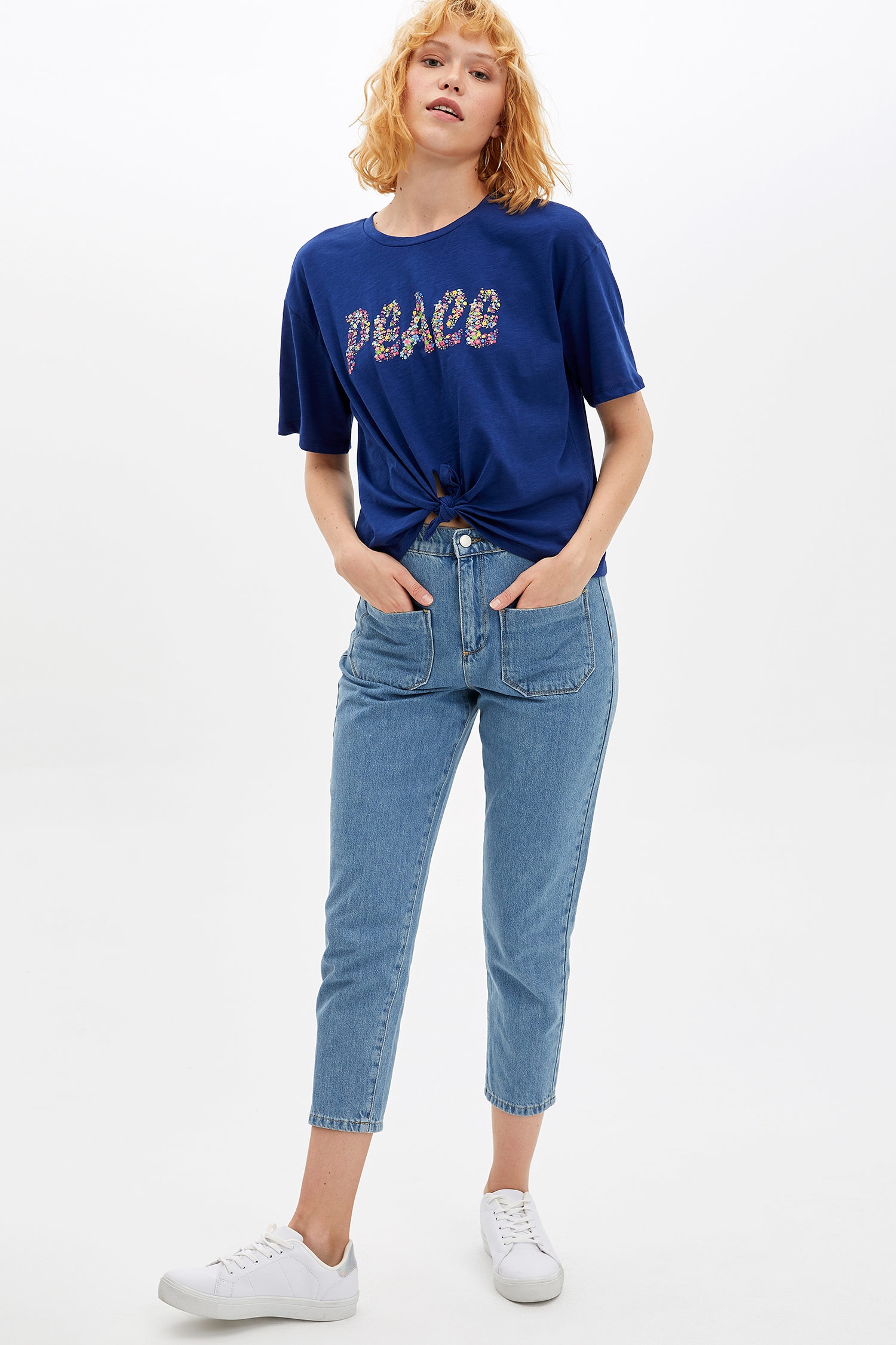 Defacto Baskılı T-shirt. 2 Defacto Baskılı T-shirt. 2