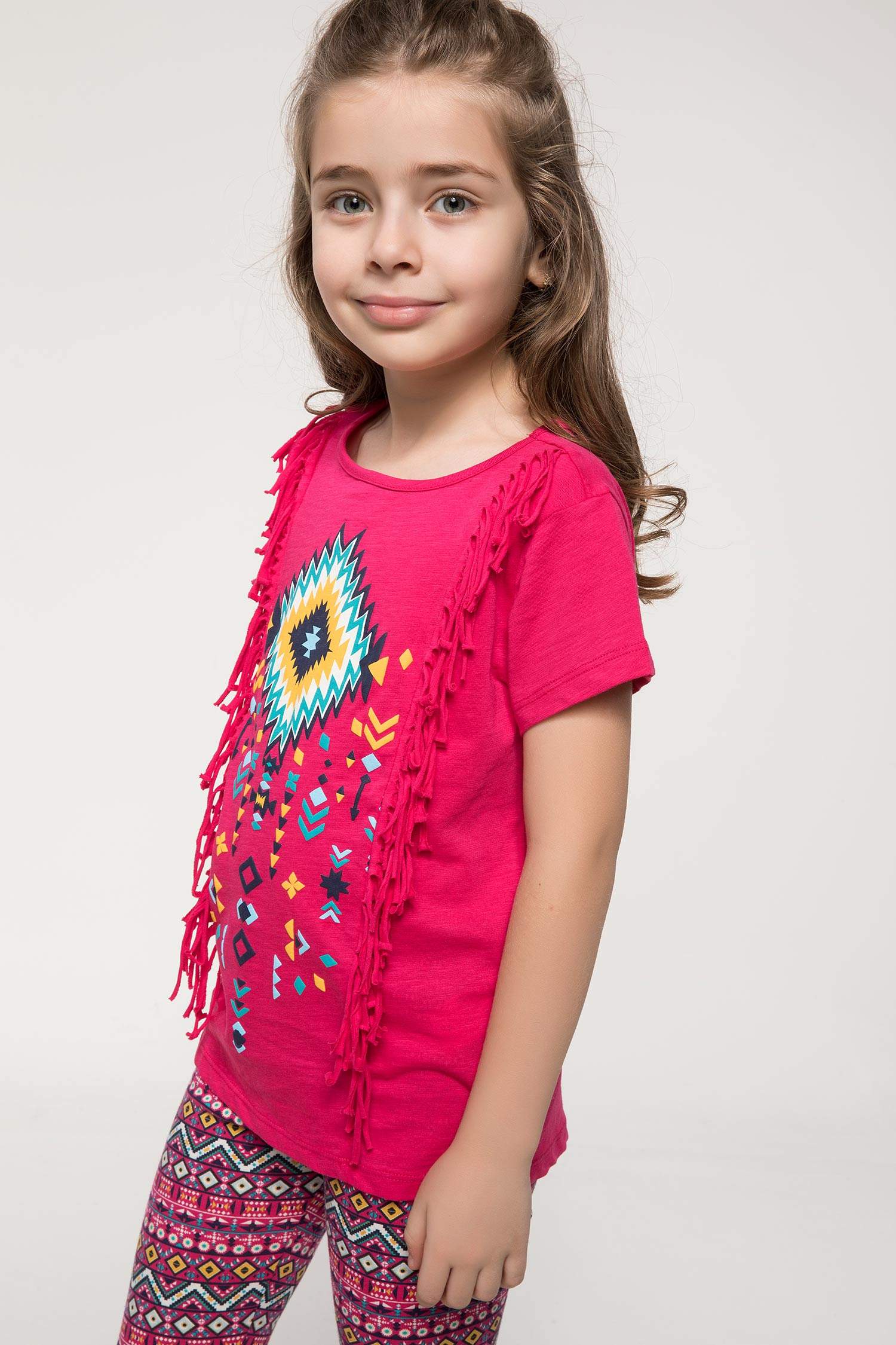 Defacto Etnik Baskılı Püskül Detaylı T-shirt. 3 Defacto Etnik Baskılı Püskül Detaylı T-shirt. 3