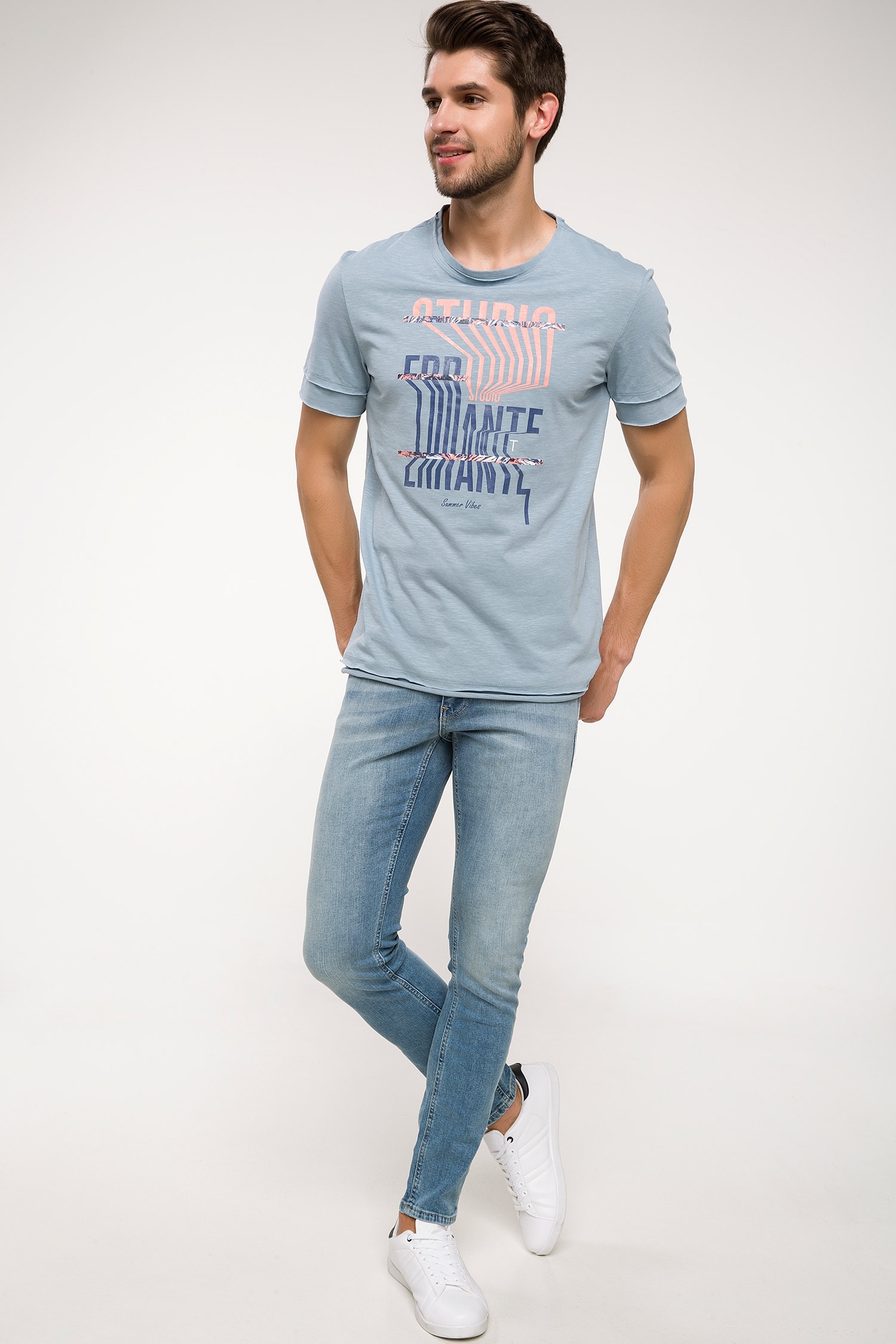 Defacto Baskılı T-shirt. 2 Defacto Baskılı T-shirt. 2