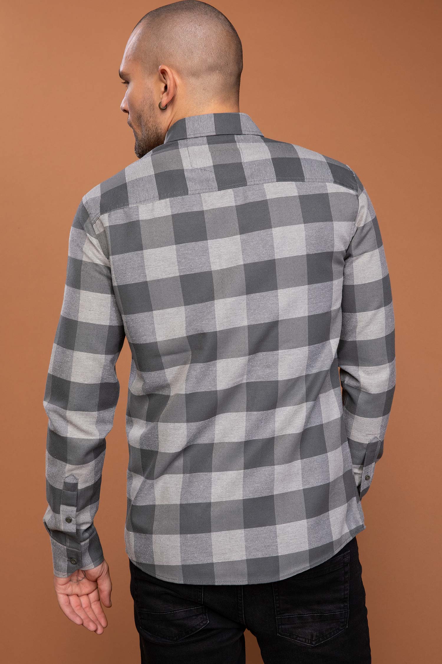 Defacto Polo Yaka Slim Fit Gömlek. 4 Defacto Polo Yaka Slim Fit Gömlek. 4
