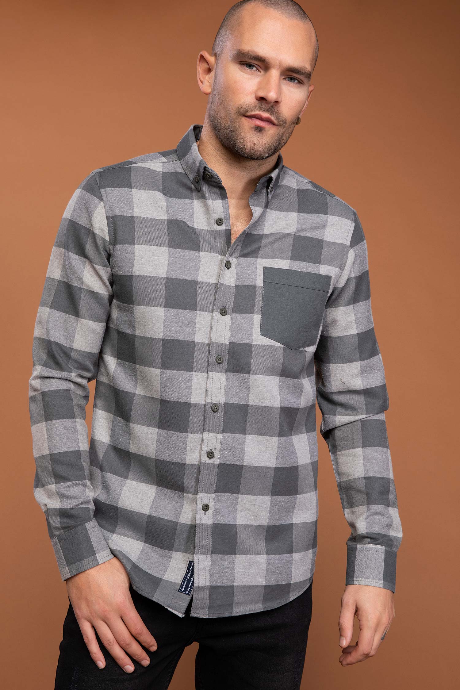 Defacto Polo Yaka Slim Fit Gömlek. 5 Defacto Polo Yaka Slim Fit Gömlek. 5