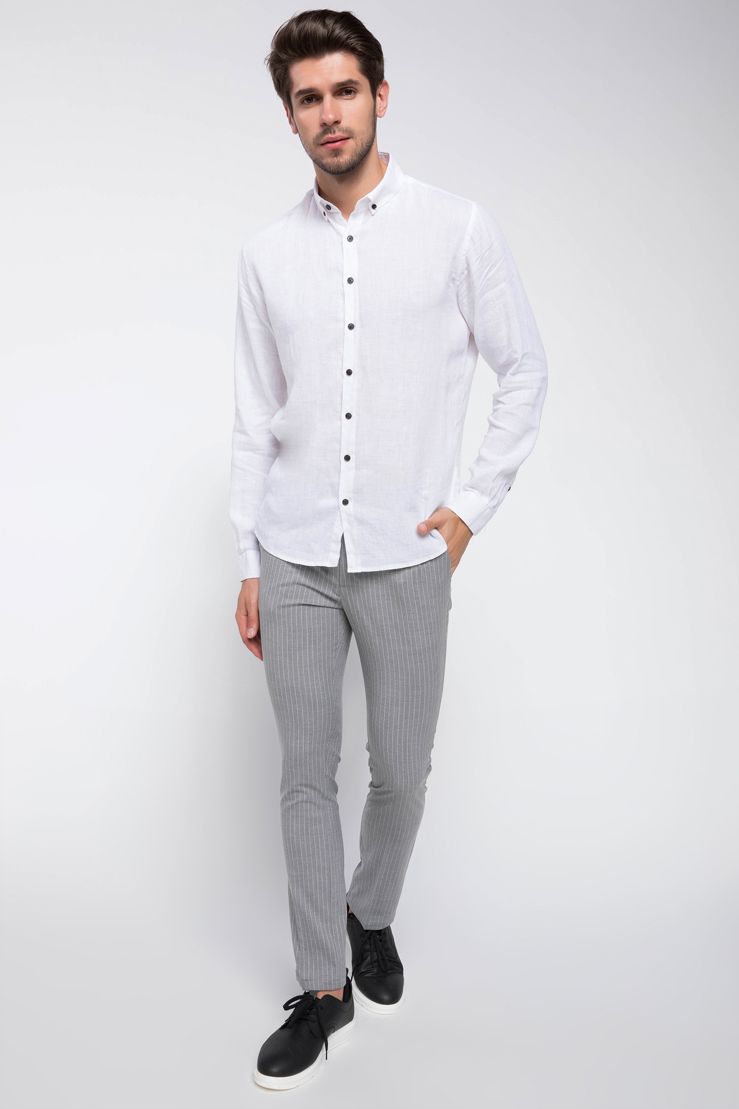 Defacto Jogger Slim Fit Pantolon. 2 Defacto Jogger Slim Fit Pantolon. 2