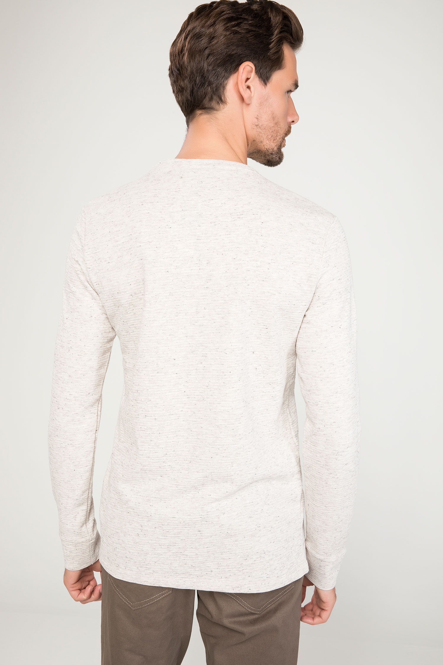 Defacto Uzun Kollu Slim Fit T-shirt. 4 Defacto Uzun Kollu Slim Fit T-shirt. 4