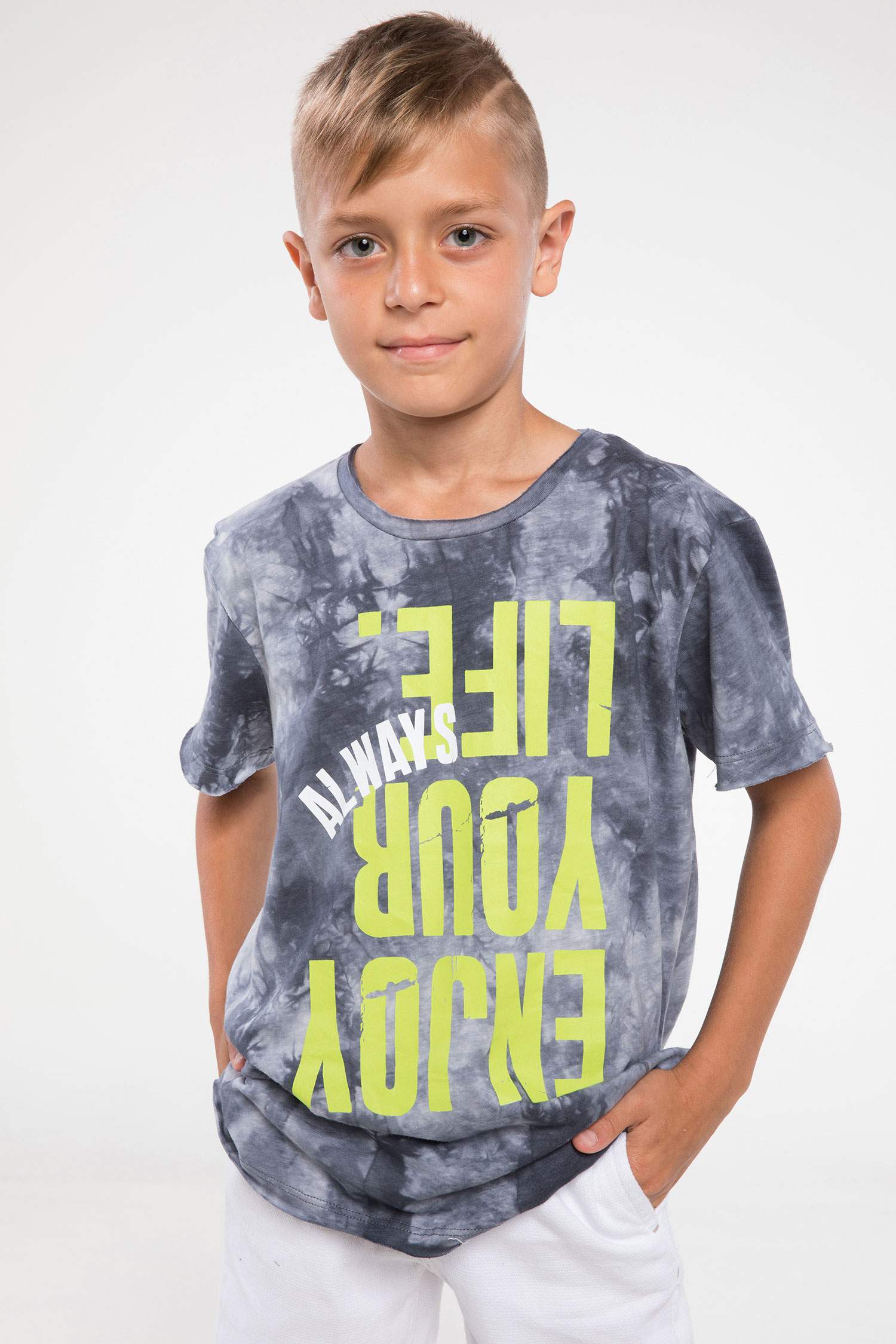 Defacto Yazı Baskılı T-shirt. 4 Defacto Yazı Baskılı T-shirt. 4