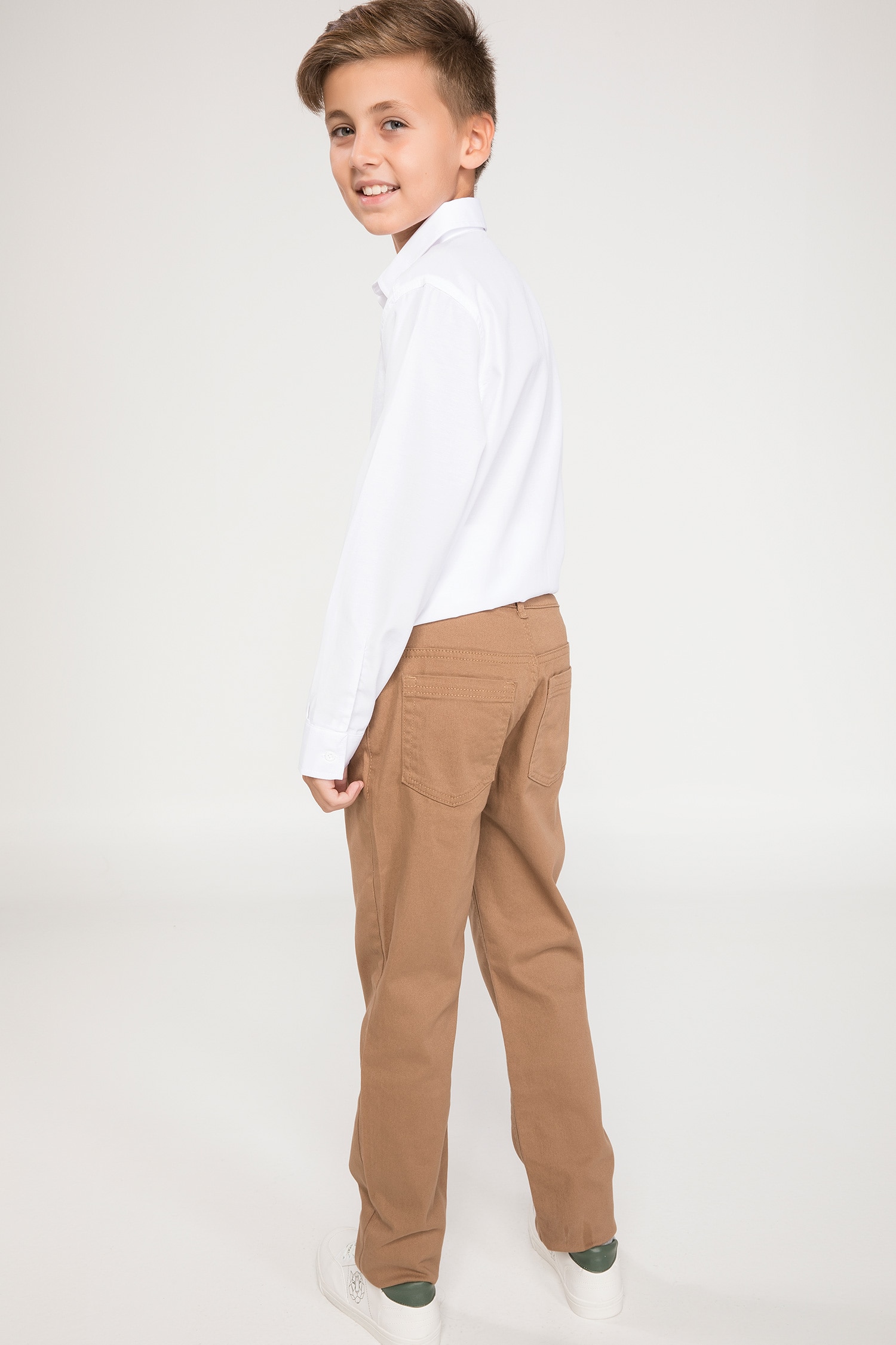 Defacto Slim Fit Gabardin Pantolon. 2 Defacto Slim Fit Gabardin Pantolon. 2