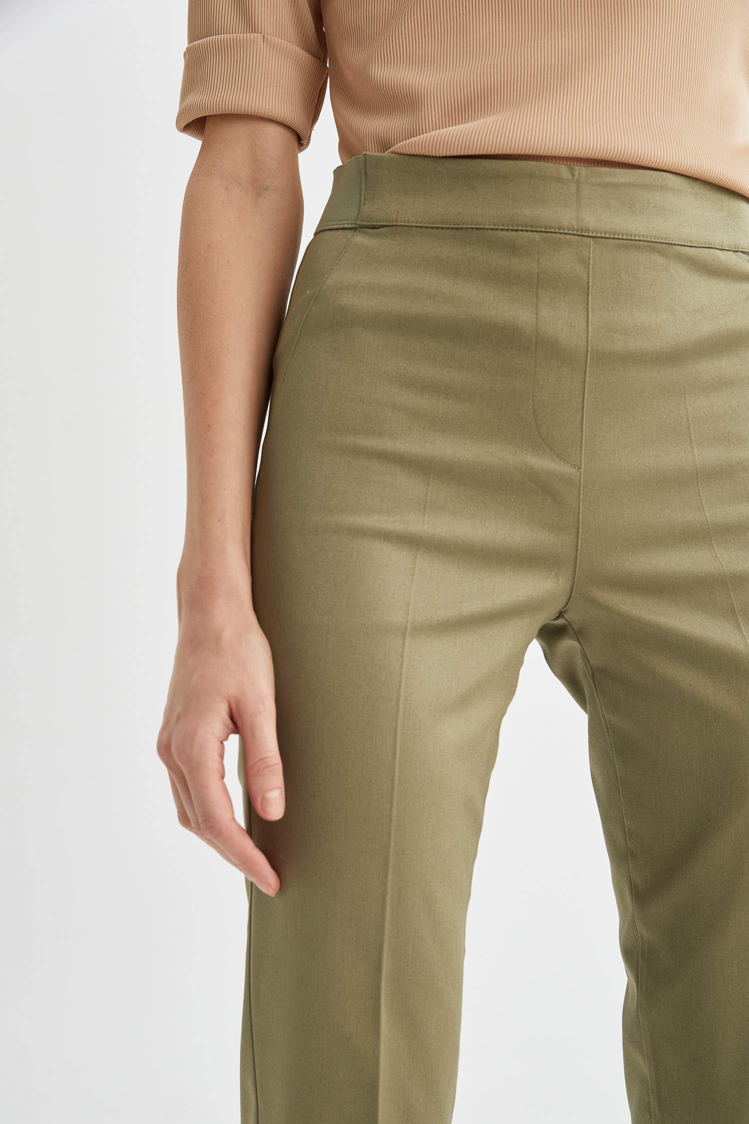 Sigaret Düz Paça Saten Pantolon