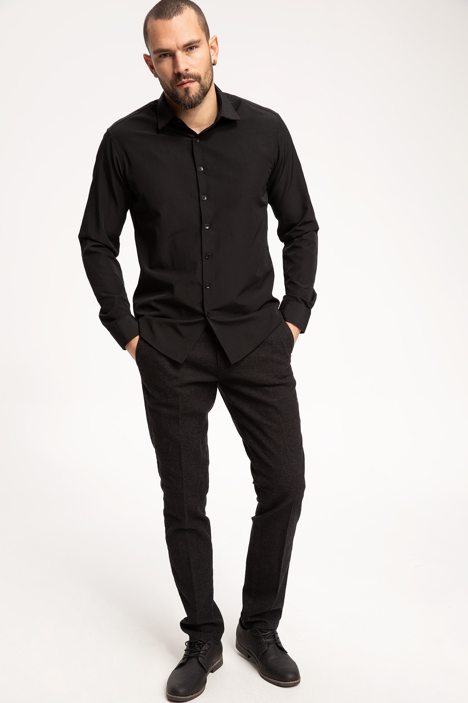 Defacto Slim Fit Gömlek. 2 Defacto Slim Fit Gömlek. 2