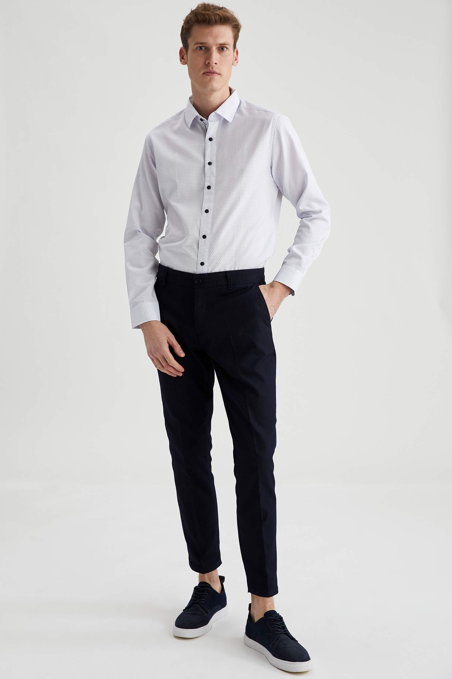 Modern Fit Basic Uzun Kollu Beyaz Gömlek