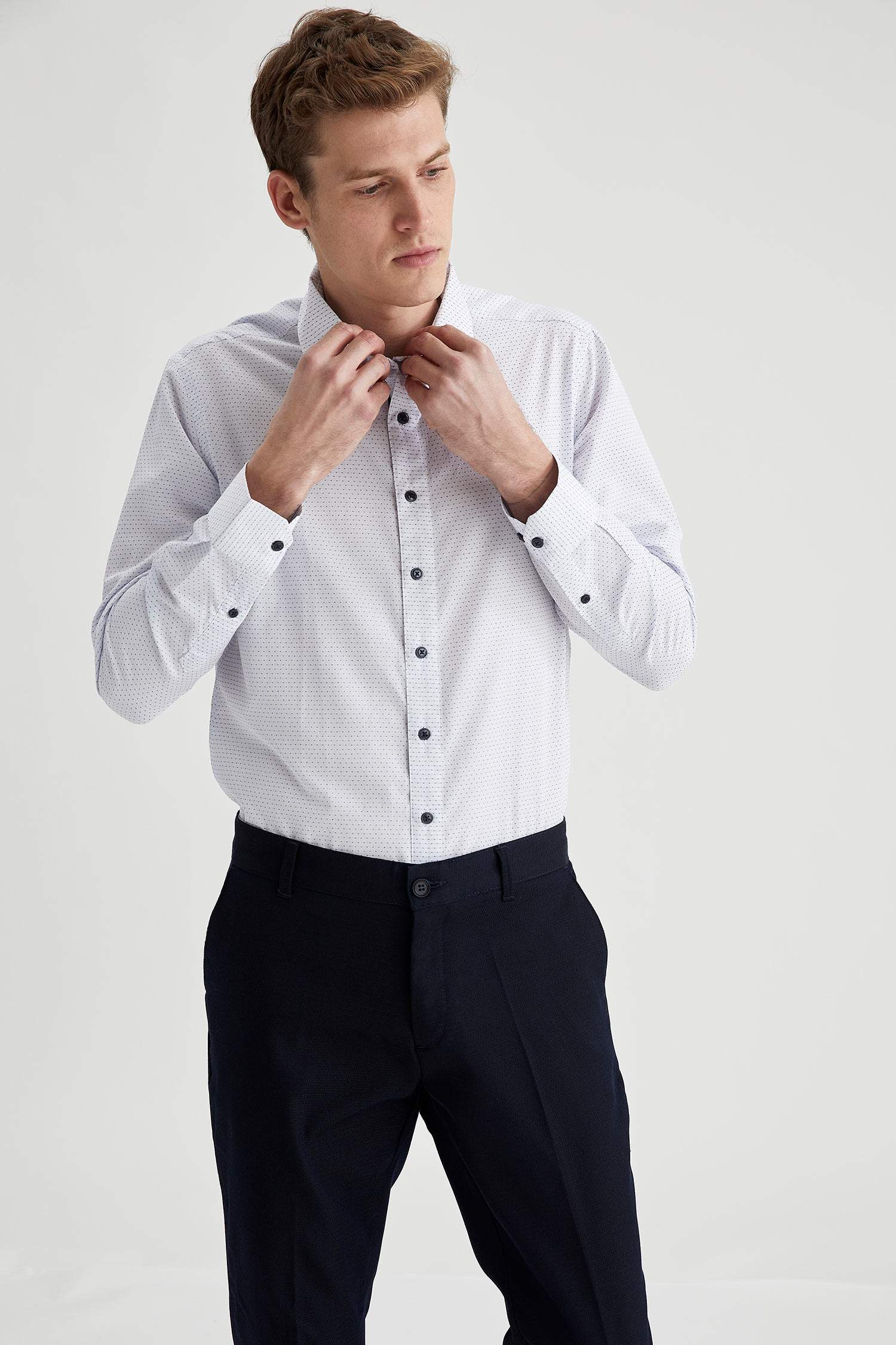 Modern Fit Basic Uzun Kollu Beyaz Gömlek