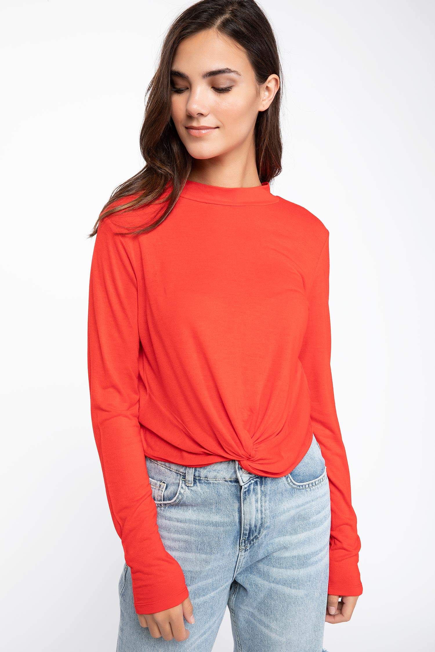 Defacto Büzgü Detaylı Uzun Kollu T-shirt. 3 Defacto Büzgü Detaylı Uzun Kollu T-shirt. 3