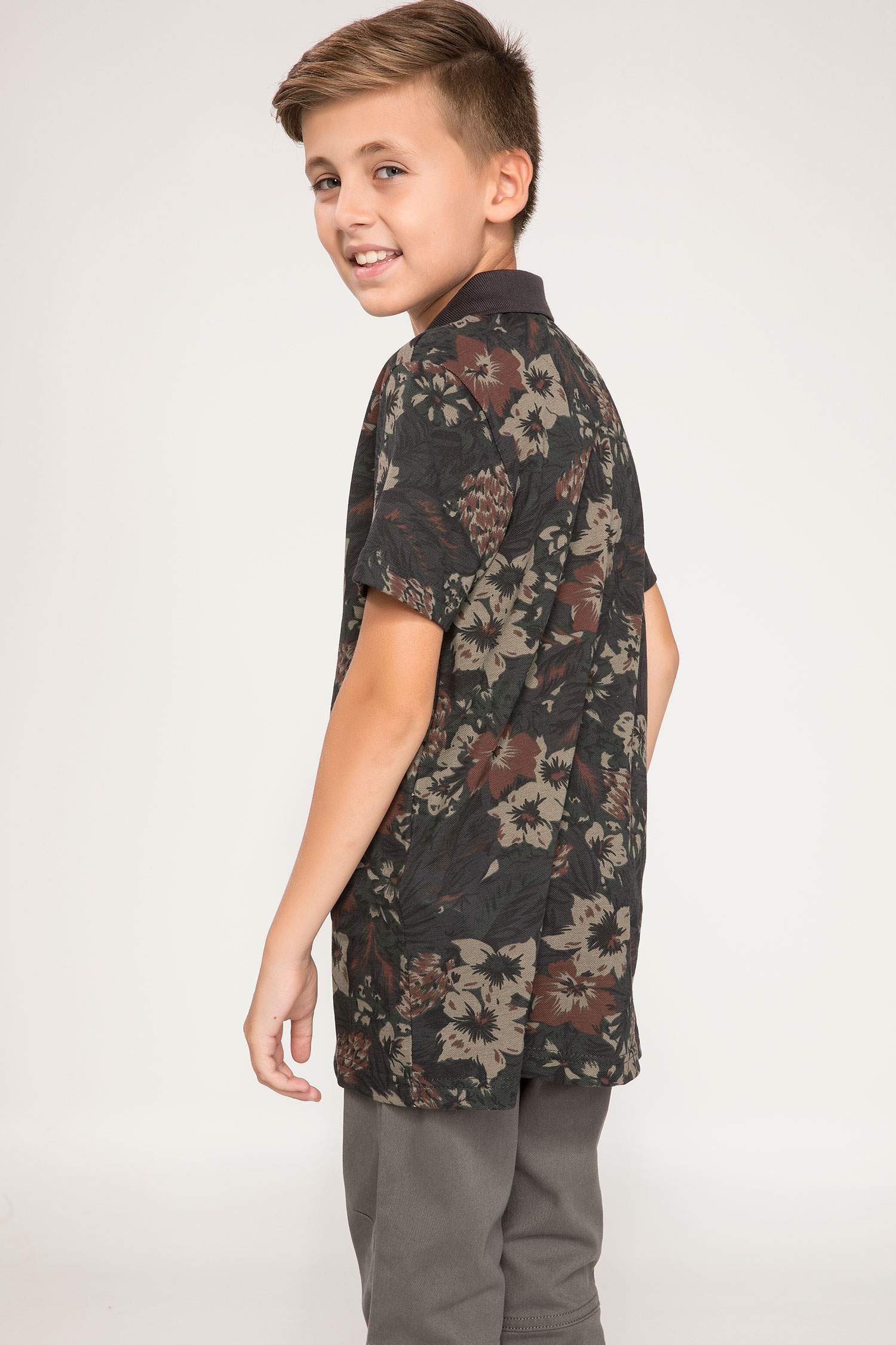 Defacto Floral Desenli Polo Yaka T-shirt. 3 Defacto Floral Desenli Polo Yaka T-shirt. 3