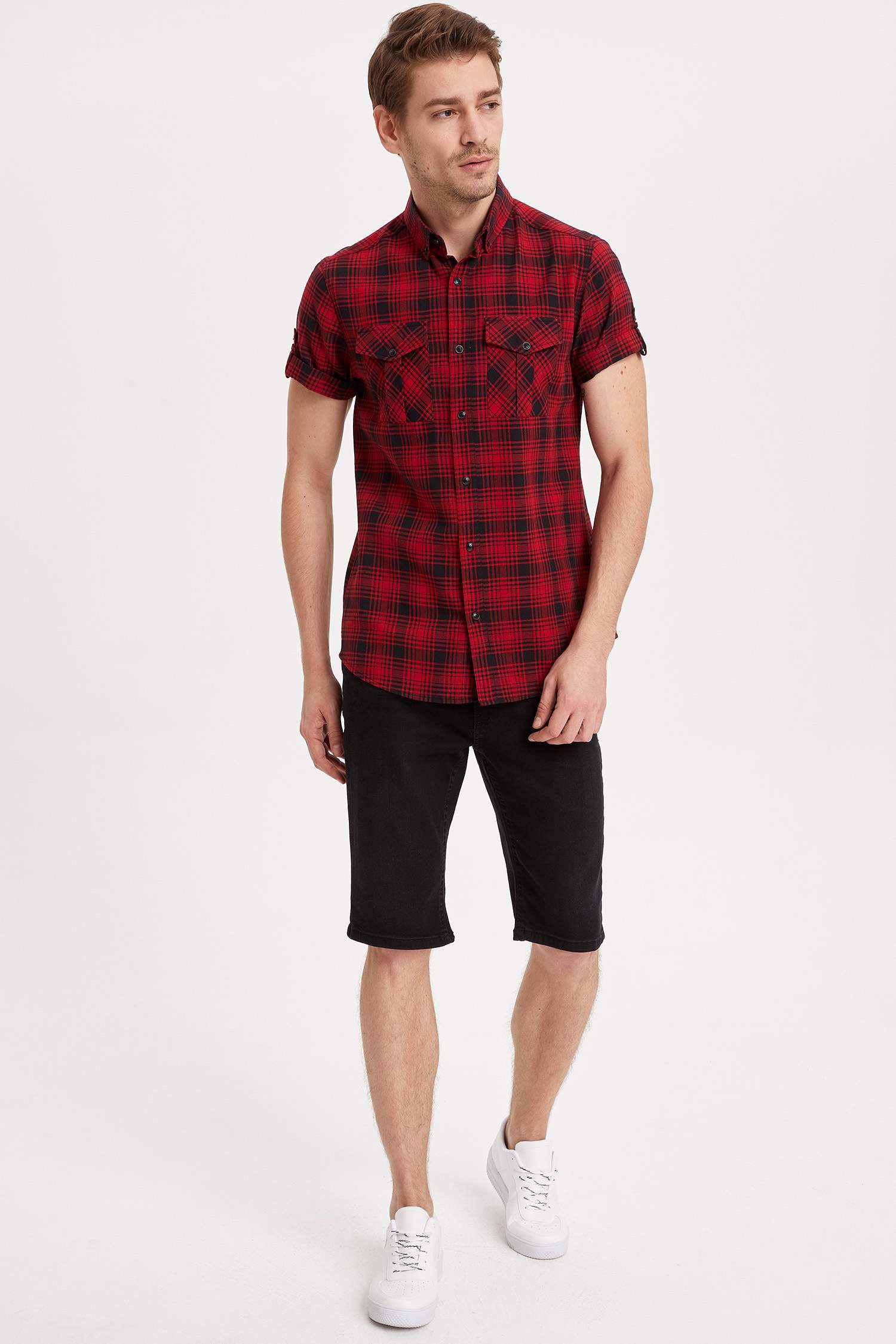 Defacto Kareli Slim Fit Gömlek. 2 Defacto Kareli Slim Fit Gömlek. 2