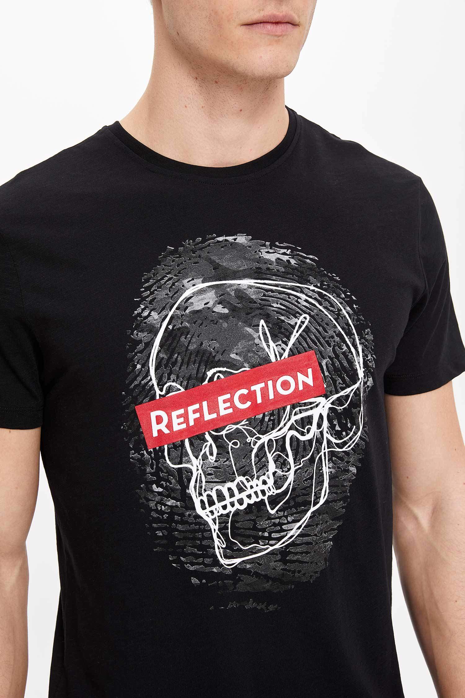 Defacto Baskılı Slim Fit T-Shirt. 3 Defacto Baskılı Slim Fit T-Shirt. 3