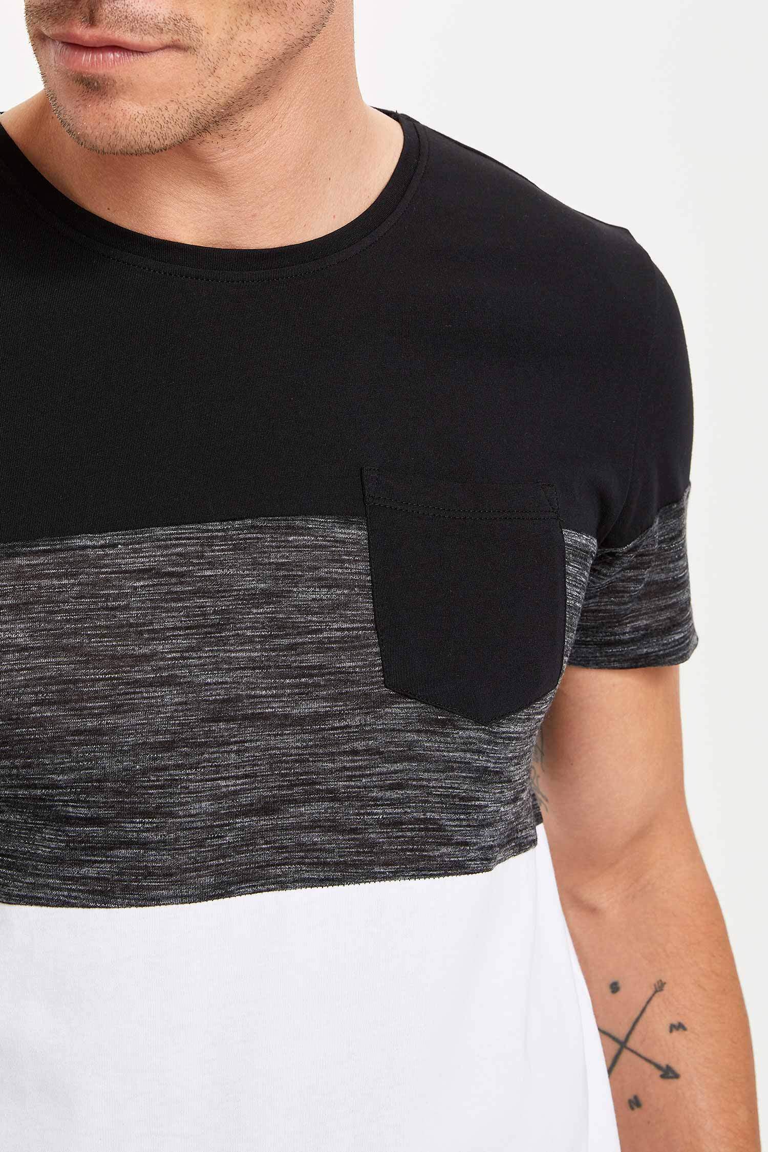Defacto Renk Bloklu Slim Fit T-shirt. 3 Defacto Renk Bloklu Slim Fit T-shirt. 3