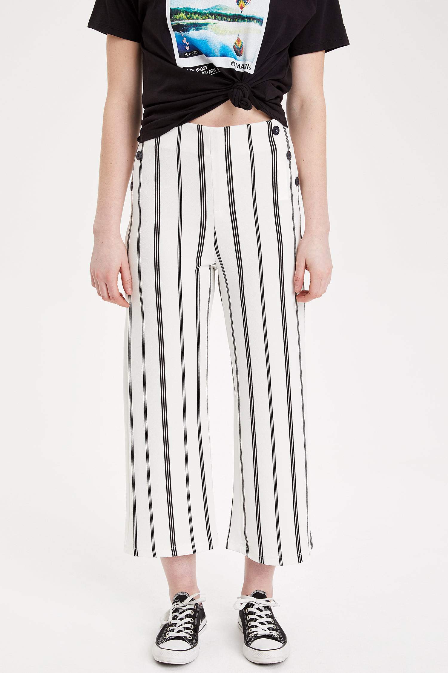Defacto Çizgili Culotte Pantolon. 1 Defacto Çizgili Culotte Pantolon. 1
