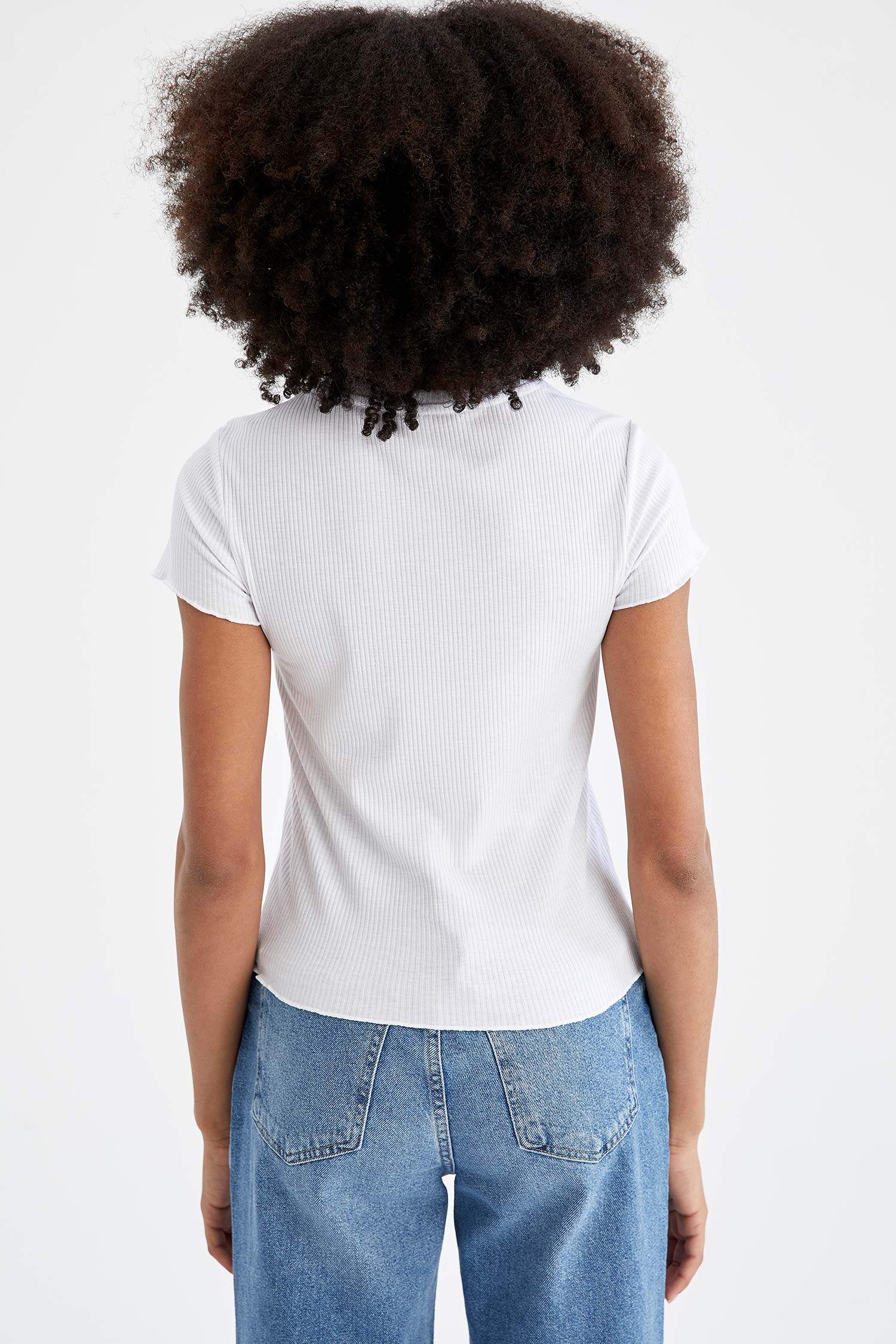 Slim Fit Bisiklet Yaka Kısa Kollu Tişört