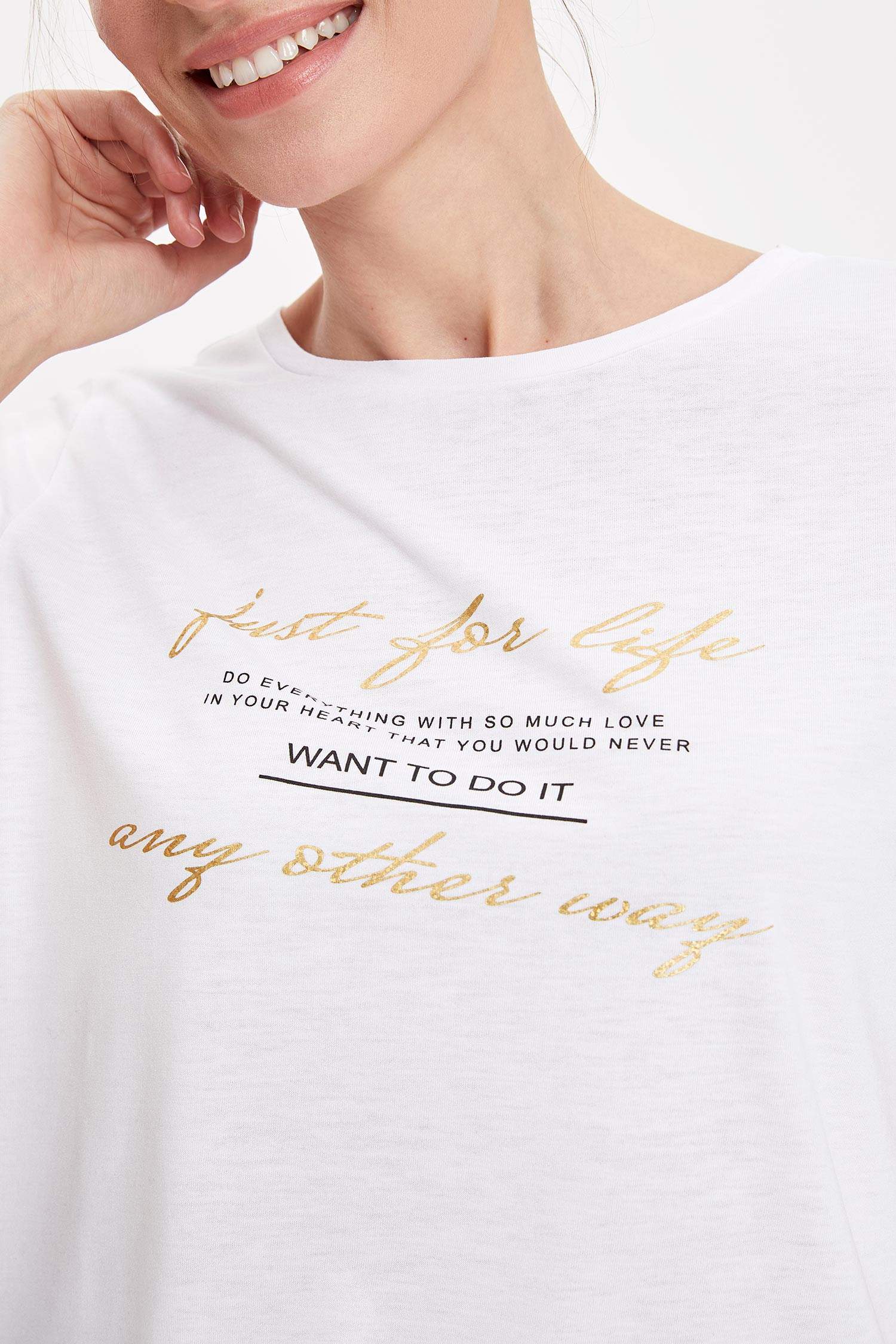 Defacto Yazı Baskılı Bisiklet Yaka T-shirt. 3 Defacto Yazı Baskılı Bisiklet Yaka T-shirt. 3