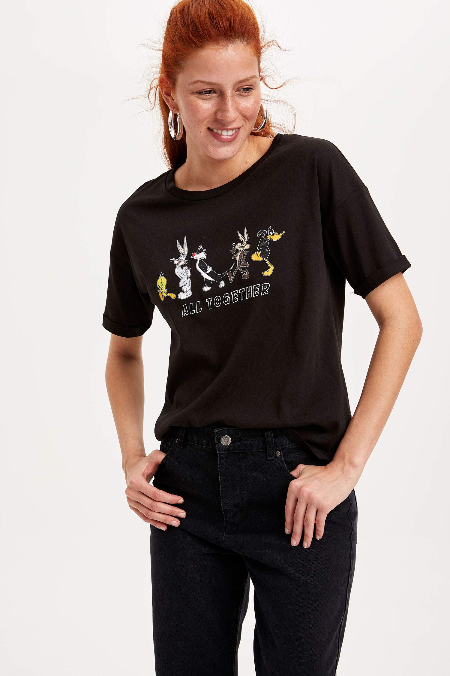 Defacto Warner Bros Lisanslı Kısa Kollu T-shirt. 1 Defacto Warner Bros Lisanslı Kısa Kollu T-shirt. 1