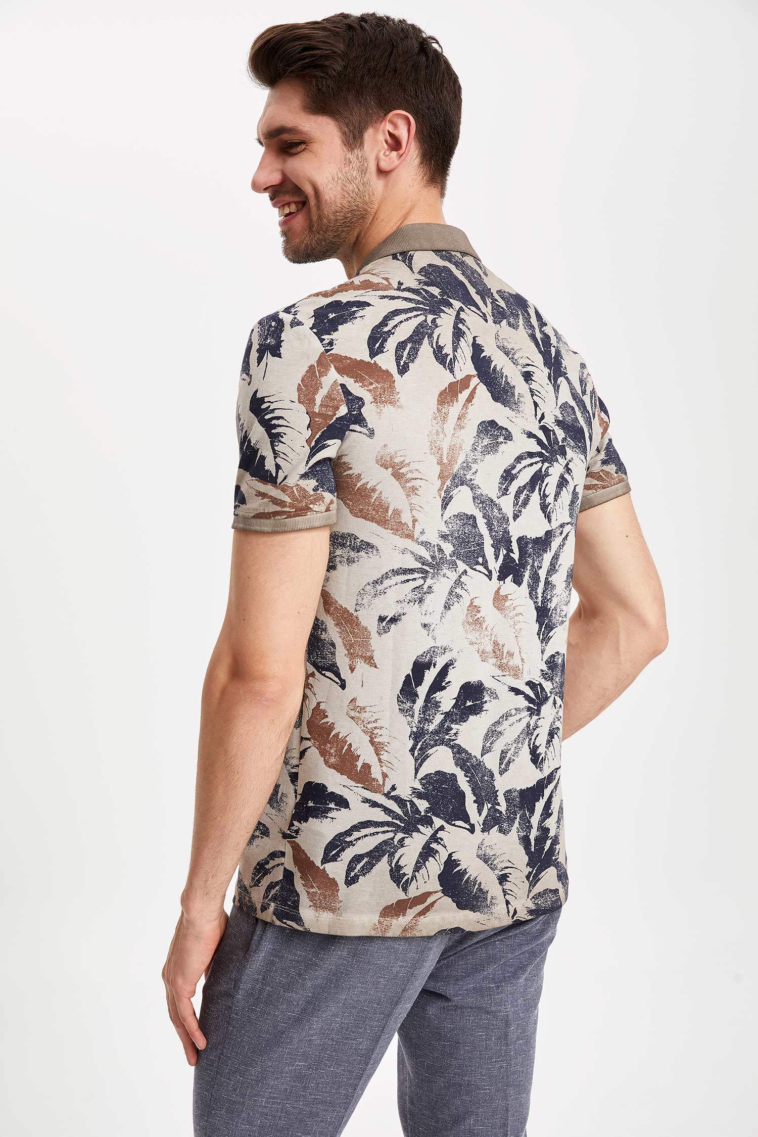 Defacto Çiçekli Slim Fit Polo T-shirt. 4 Defacto Çiçekli Slim Fit Polo T-shirt. 4