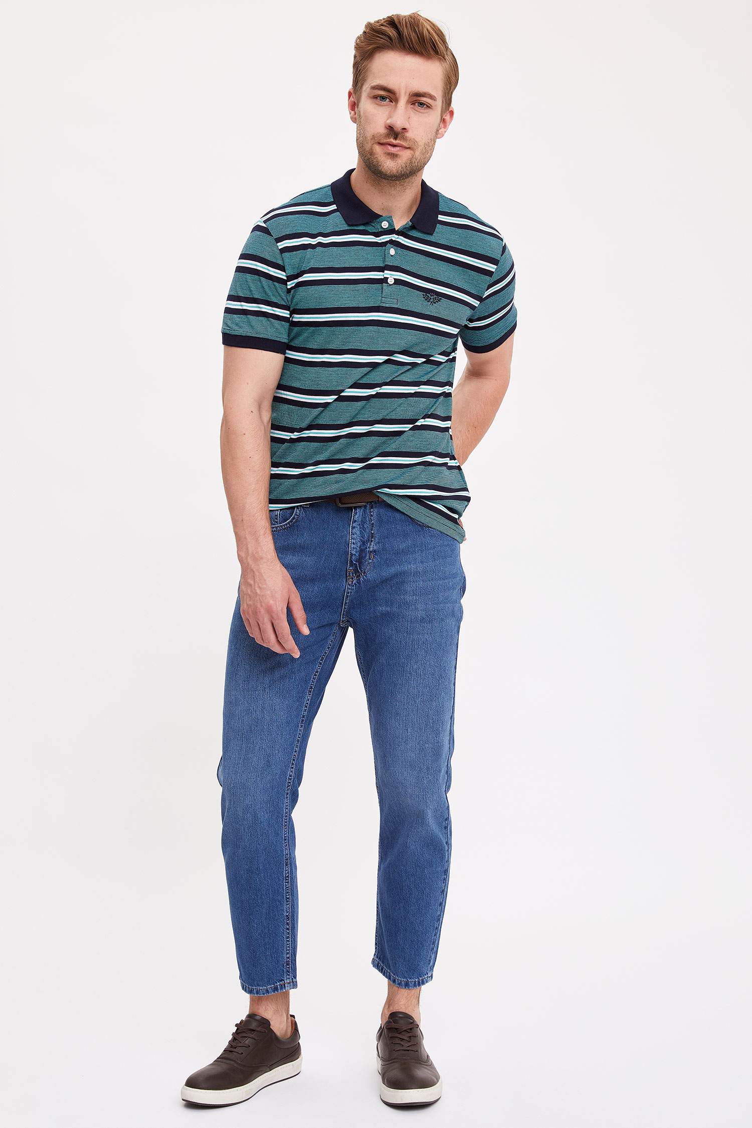 Defacto Çizgili Slim Fit Polo T-shirt. 2 Defacto Çizgili Slim Fit Polo T-shirt. 2