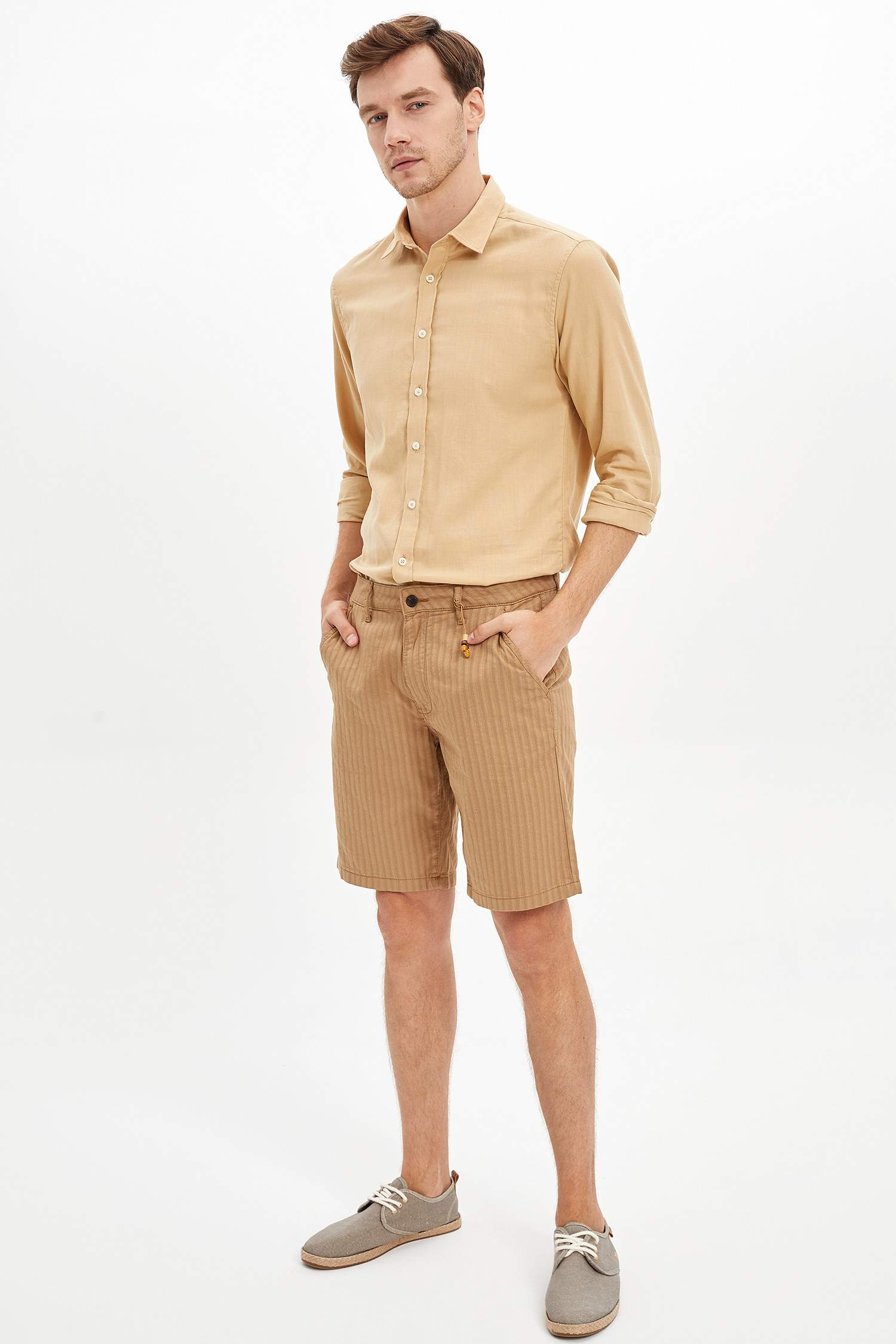 Slim Fit Klasik Uzun Kollu Gömlek