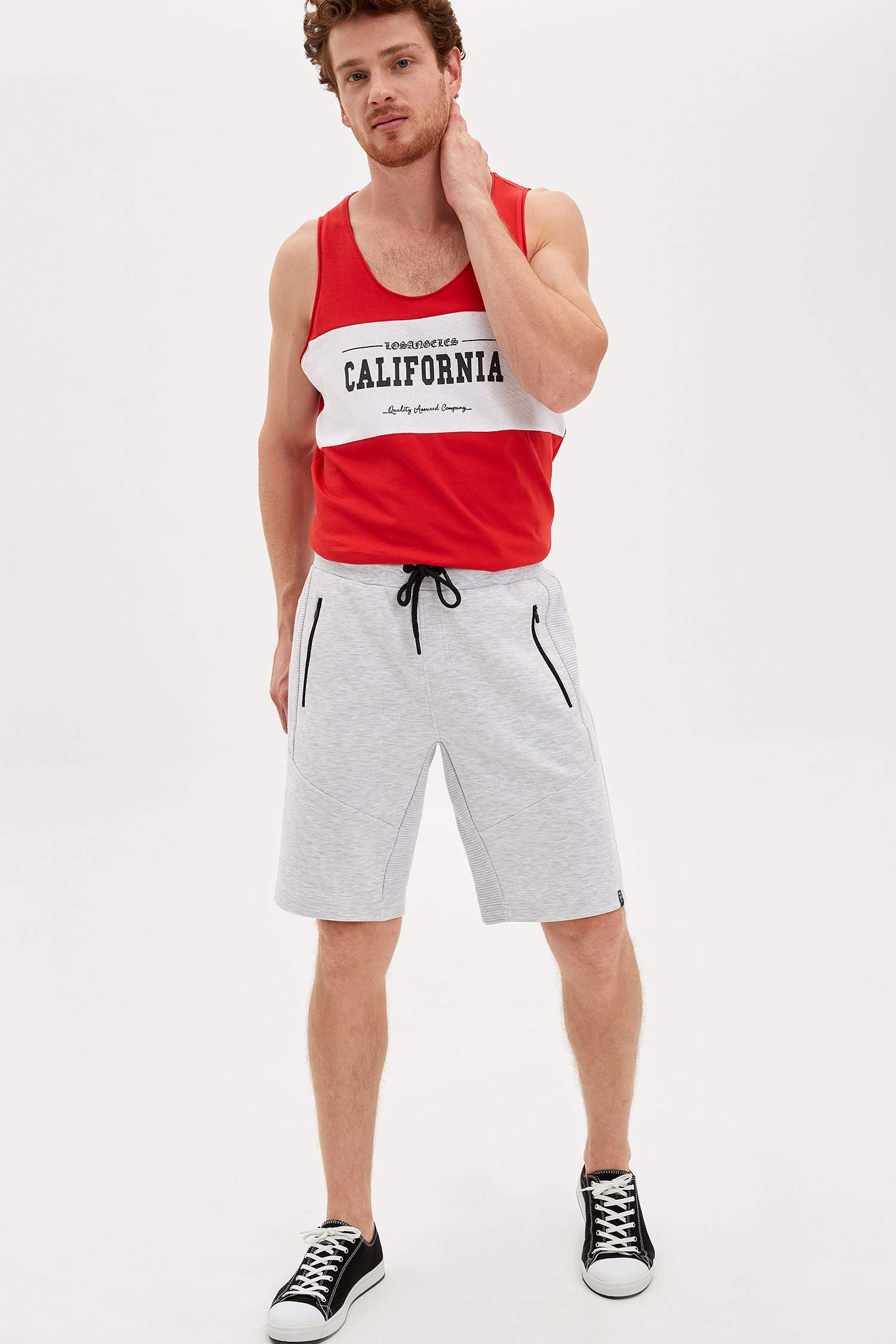 Defacto Slim Fit Bağcık Detaylı Şort. 4 Defacto Slim Fit Bağcık Detaylı Şort. 4