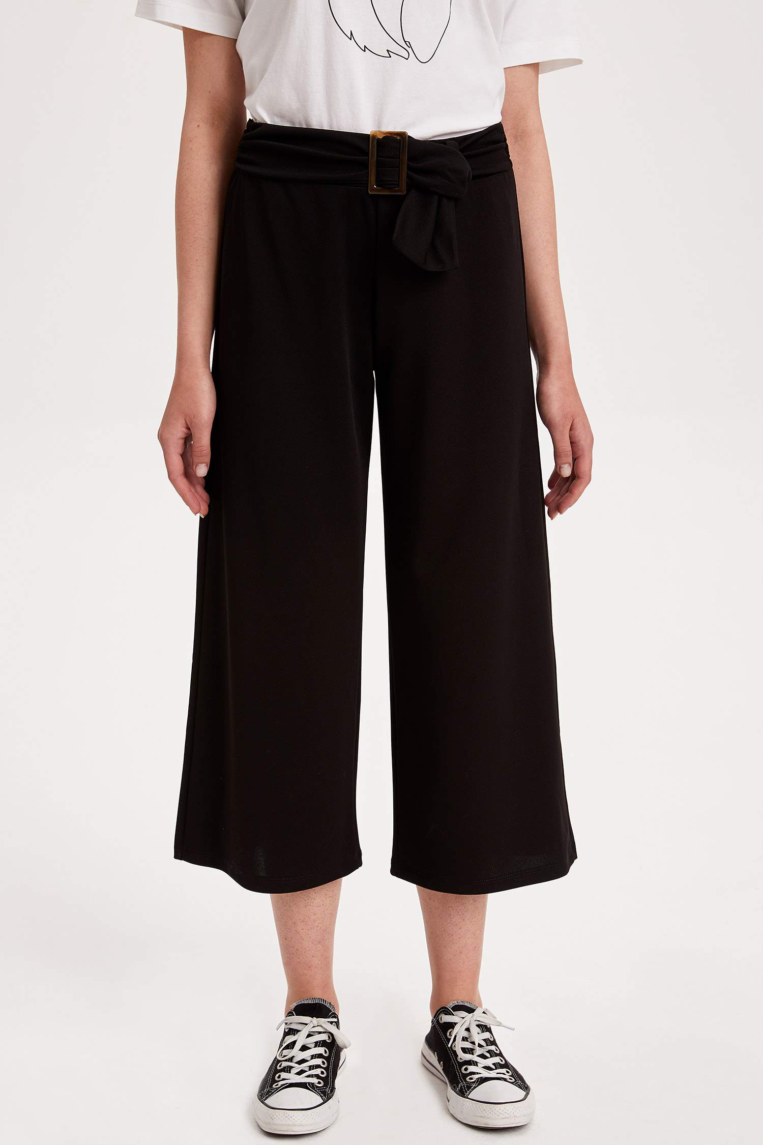 Defacto Kemerli Culotte Pantolon. 1 Defacto Kemerli Culotte Pantolon. 1