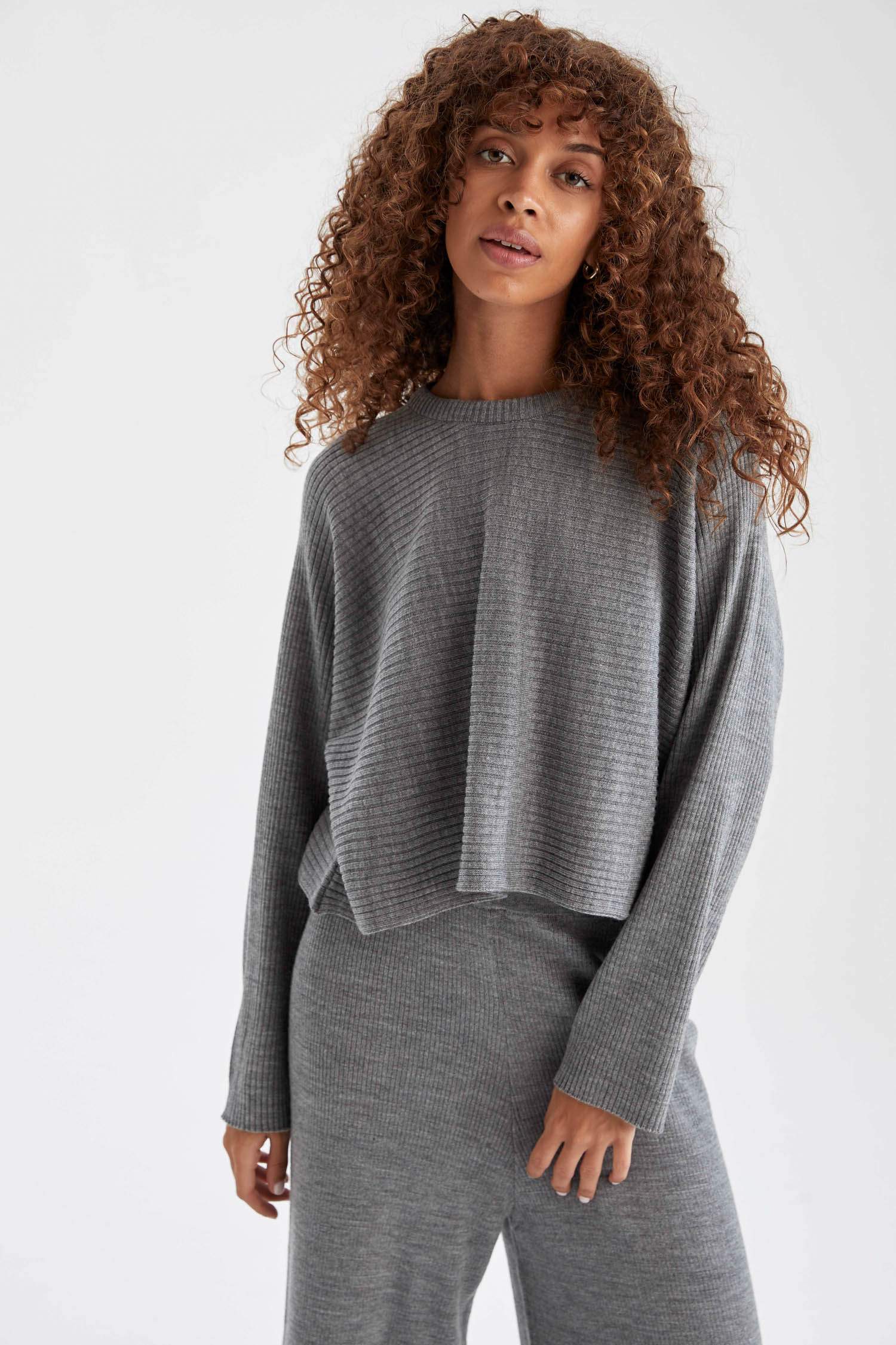 Yarasa Kollu Relax Fit Crop Triko Kazak