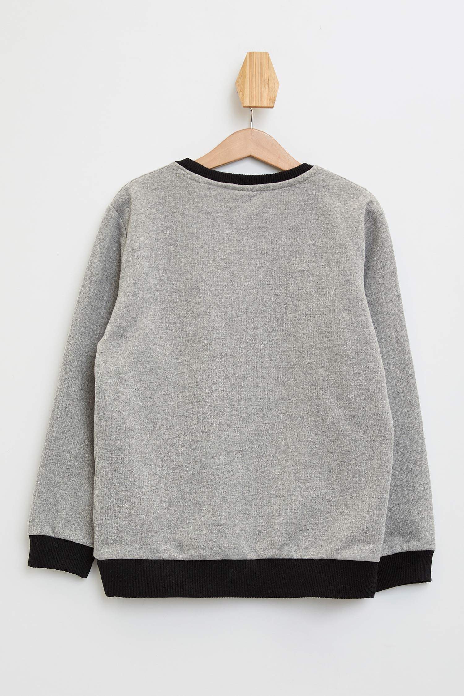 Defacto Renk Değiştiren Sweatshirt. 5 Defacto Renk Değiştiren Sweatshirt. 5