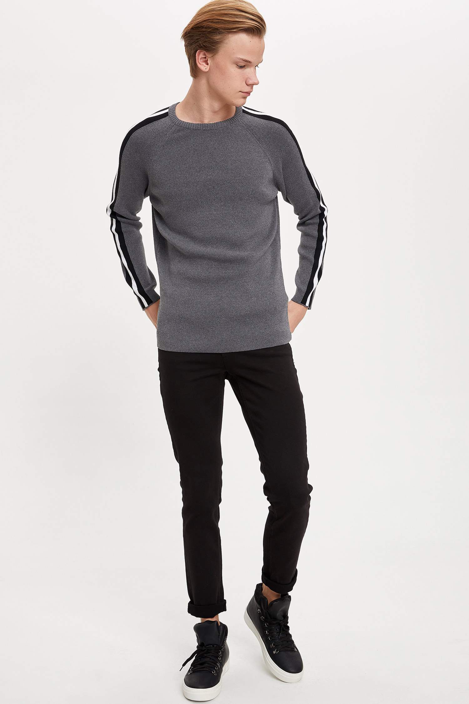 Çizgili Slim Fit Kazak