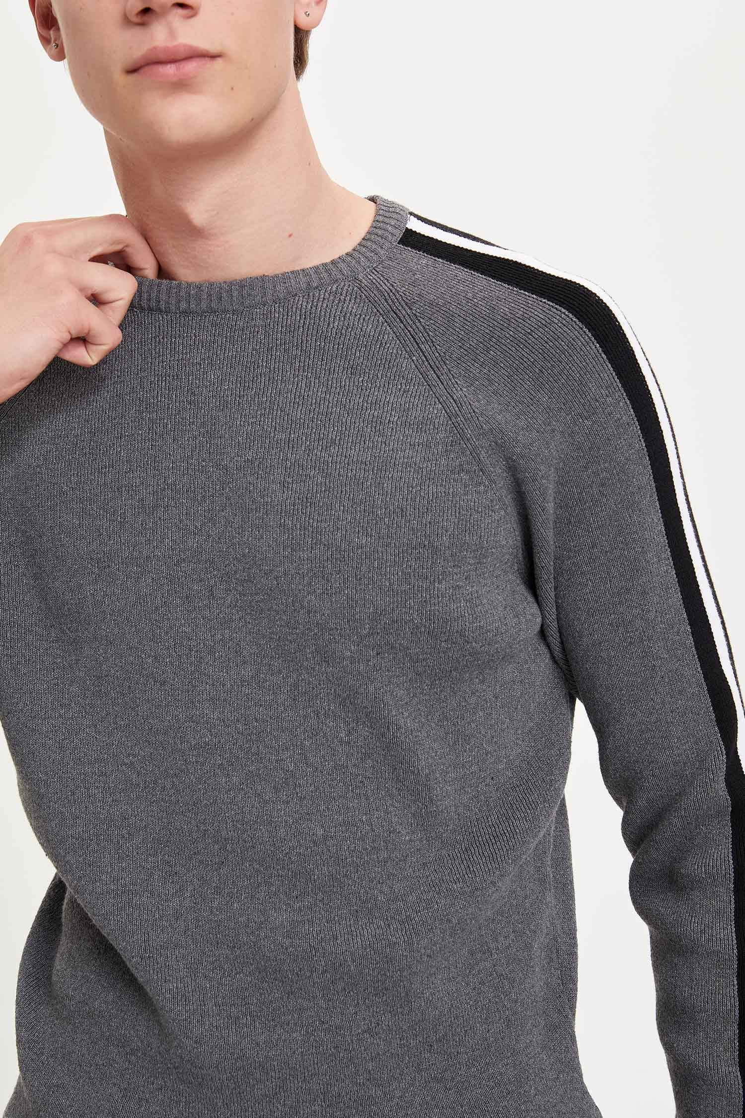 Çizgili Slim Fit Kazak