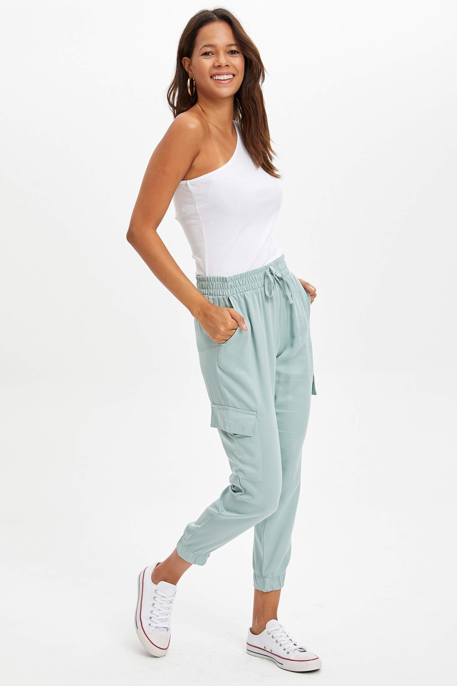 Defacto Kargo Jogger Pantolon. 2 Defacto Kargo Jogger Pantolon. 2