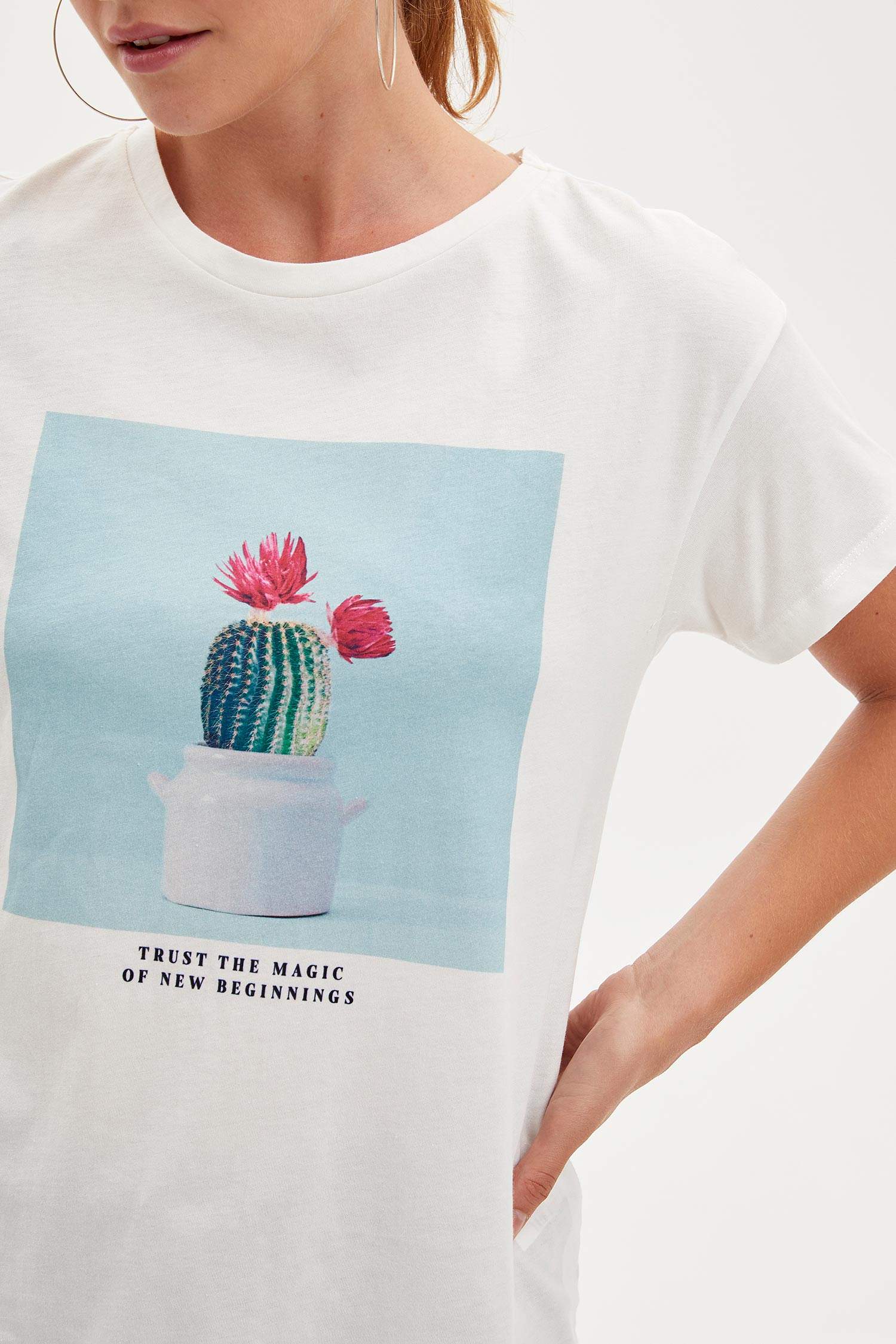 Defacto Baskılı T-shirt. 3 Defacto Baskılı T-shirt. 3