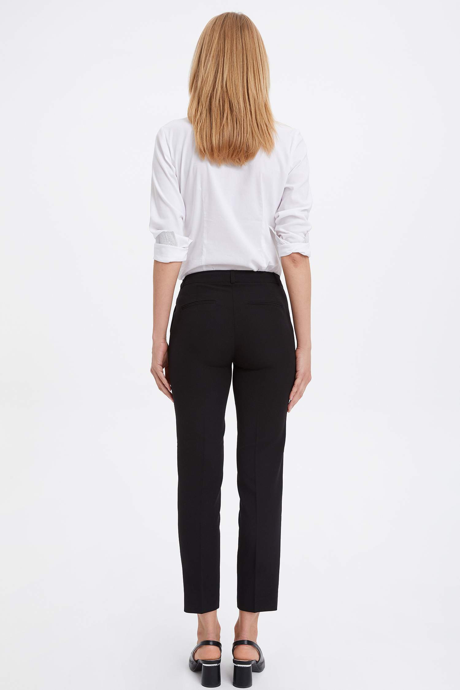 Defacto Slim Fit Pantolon. 3 Defacto Slim Fit Pantolon. 3