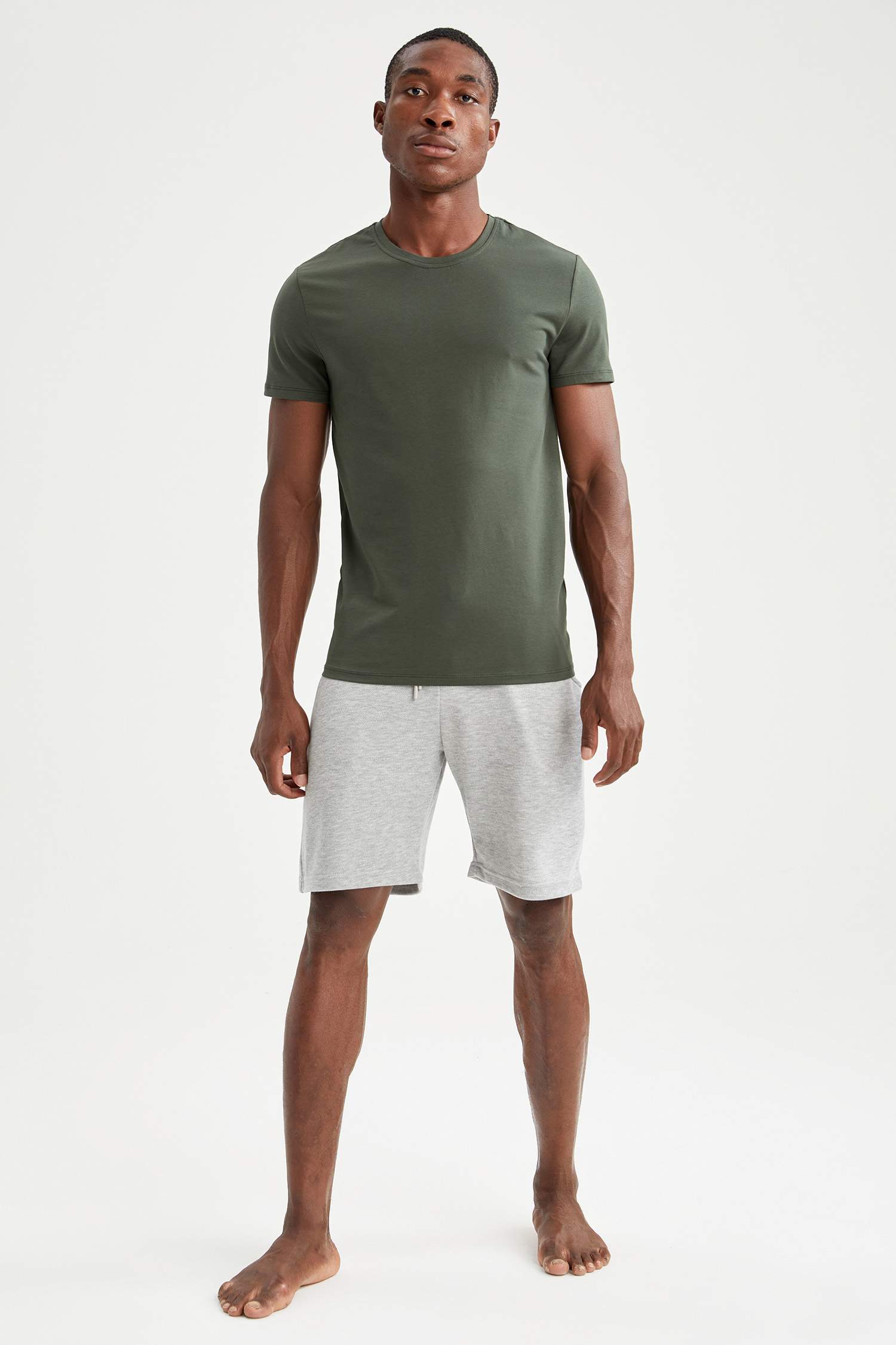 Slim Fit Bisiklet Yaka Basic Kısa Kollu Fanila