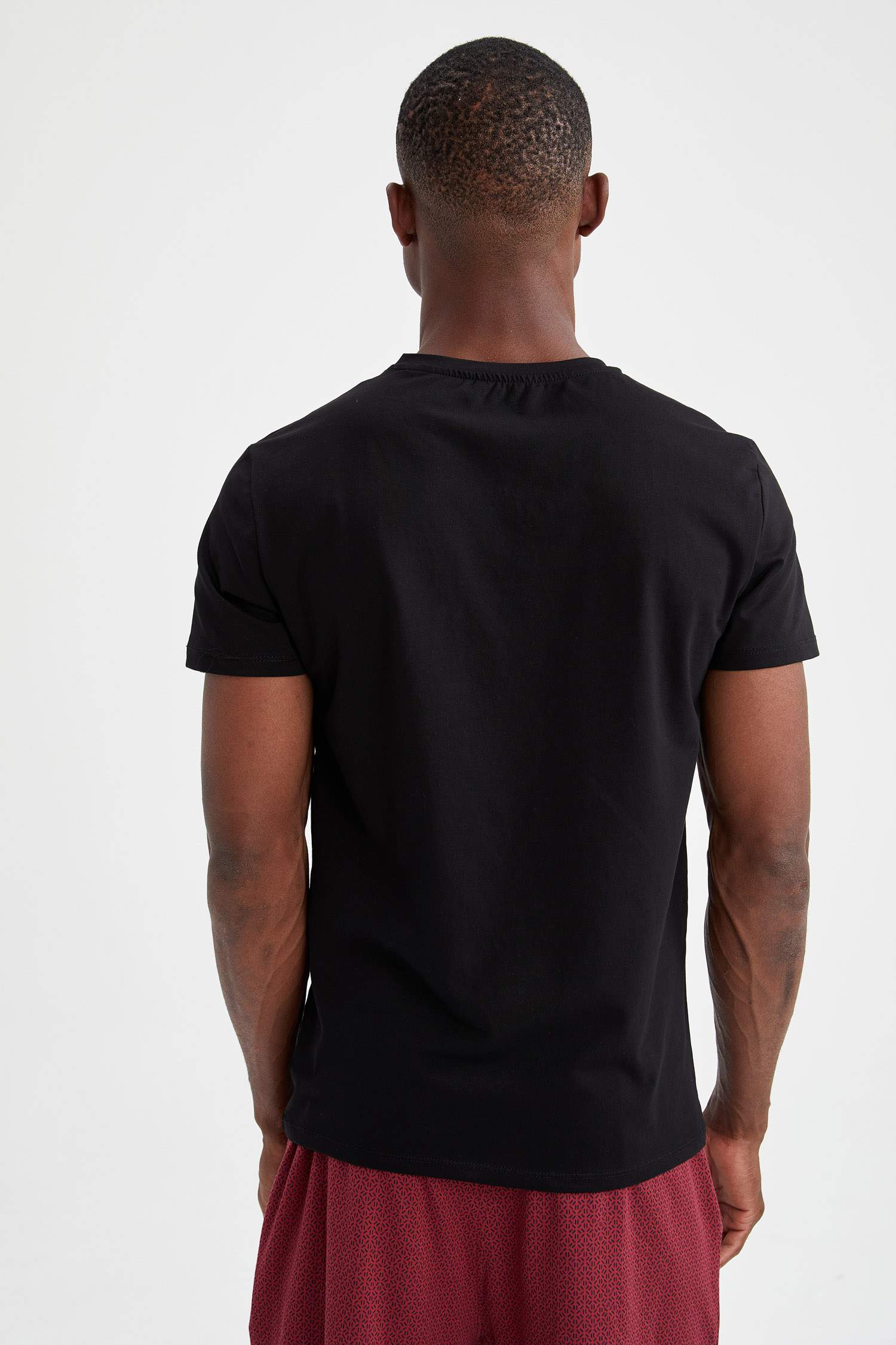 Slim Fit Bisiklet Yaka Basic Kısa Kollu Fanila