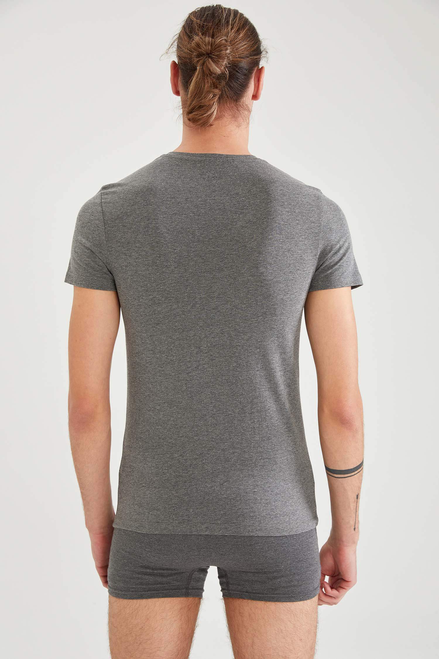 Slim Fit Bisiklet Yaka Basic Kısa Kollu Fanila