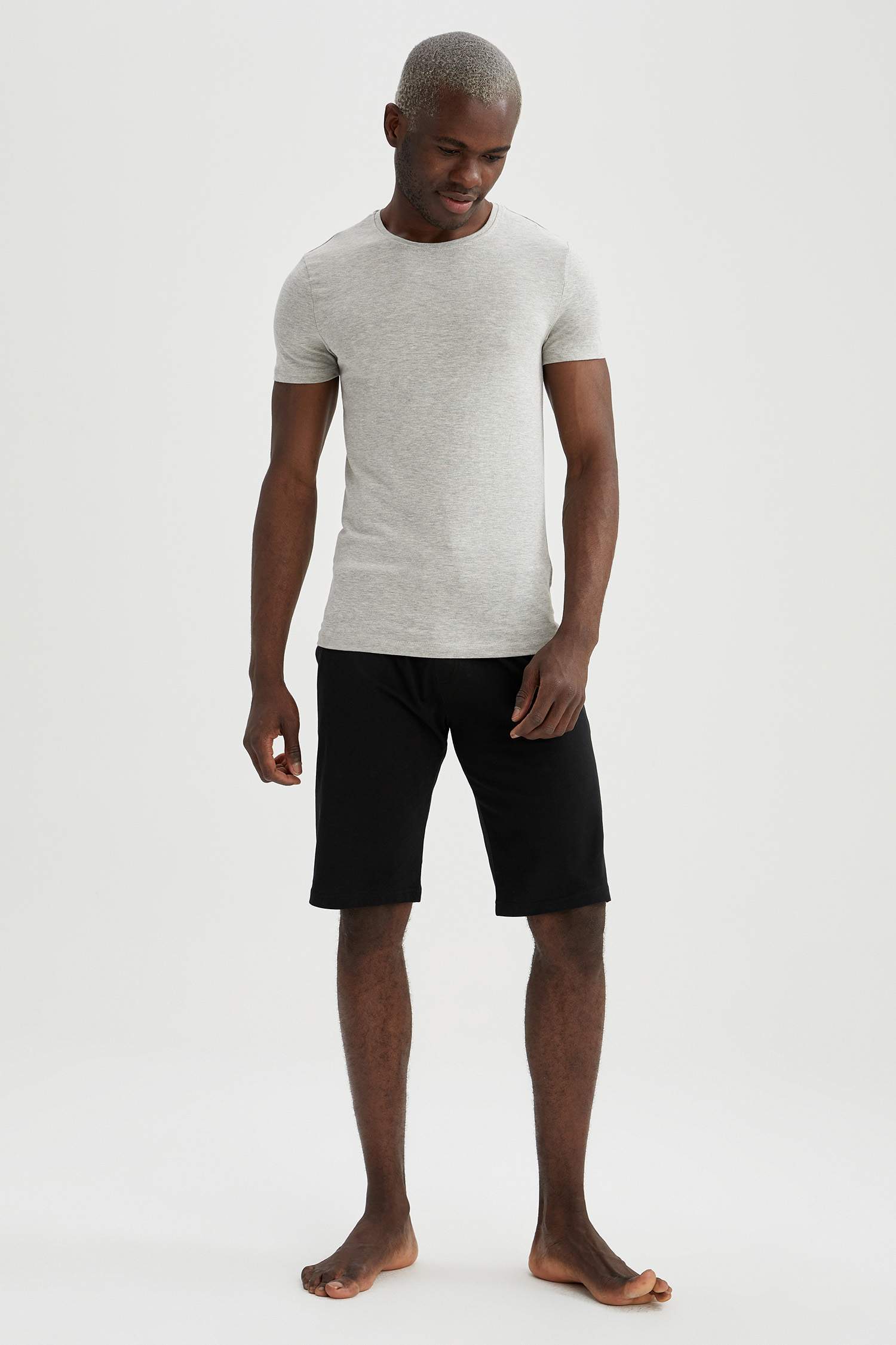 Slim Fit Bisiklet Yaka Basic Kısa Kollu Fanila