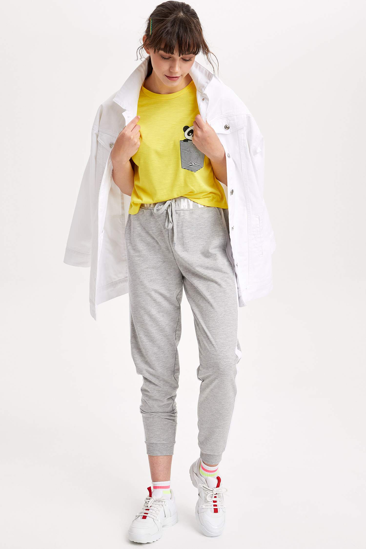 Defacto Şeritli Jogger Pantolon. 2 Defacto Şeritli Jogger Pantolon. 2