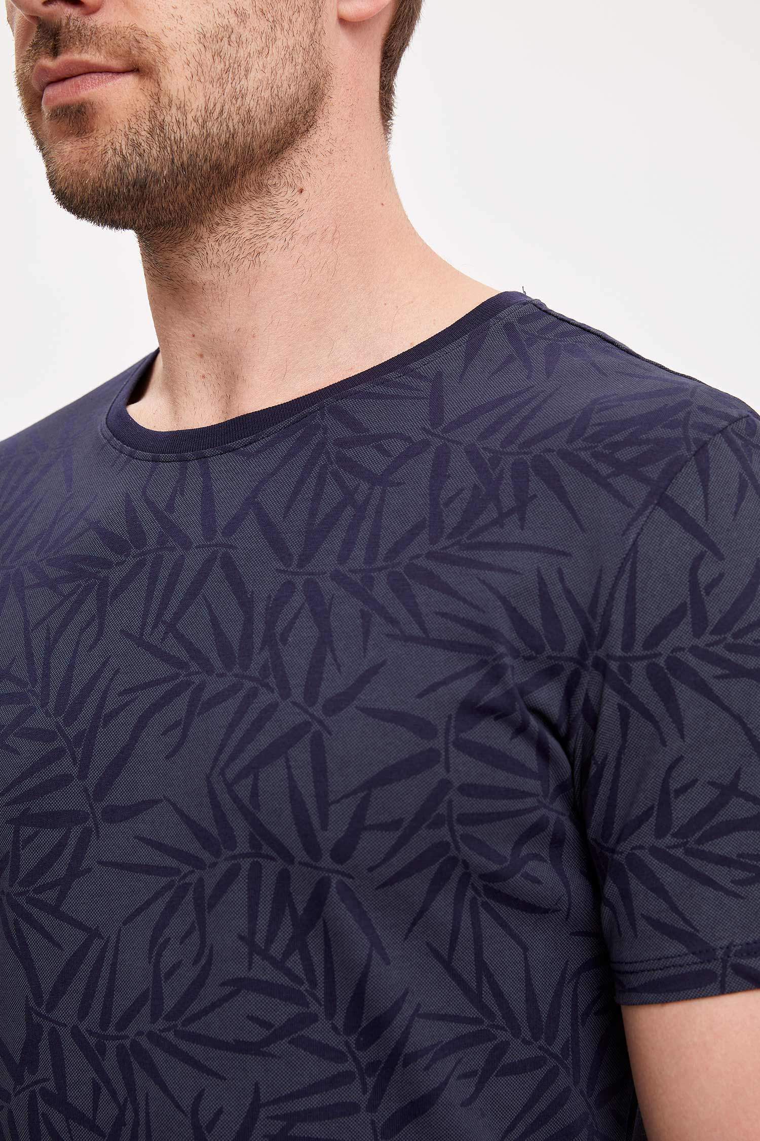 Defacto Desenli Kısa Kollu T-shirt. 3 Defacto Desenli Kısa Kollu T-shirt. 3