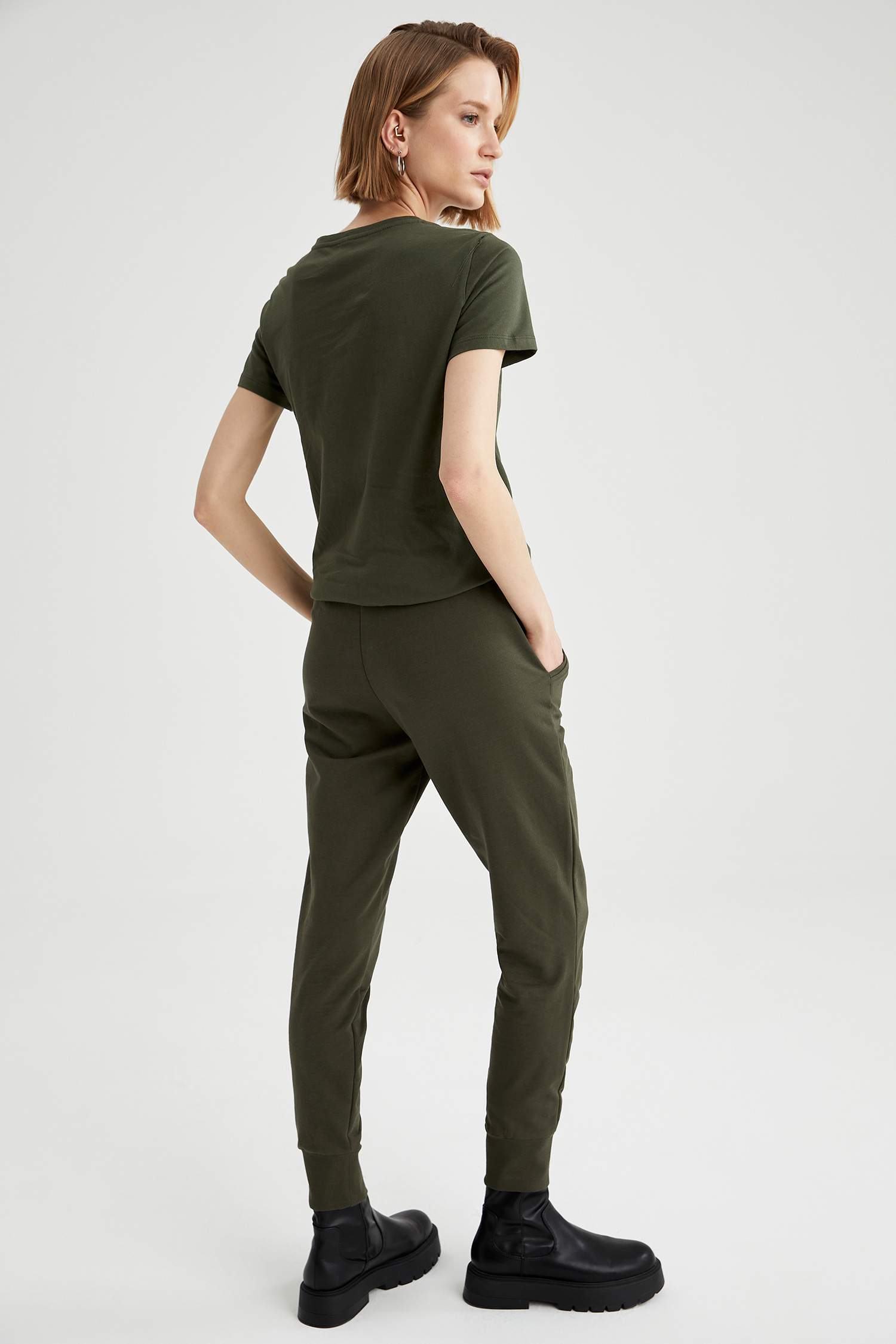 Basic Relax Fit Jogger Eşofman Altı