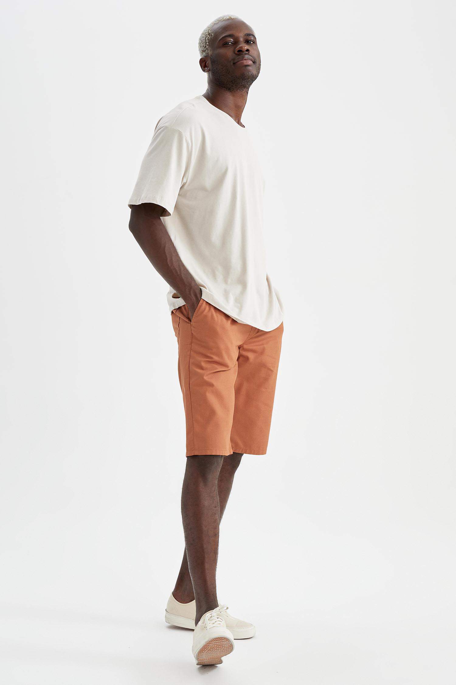 Regular Fit Basic Bermuda Şort