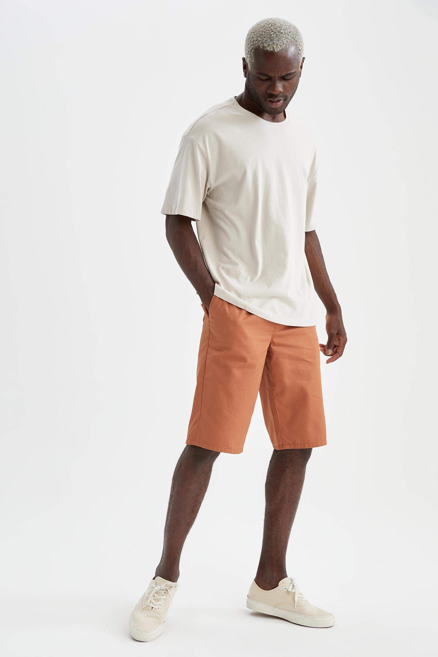 Regular Fit Basic Bermuda Şort