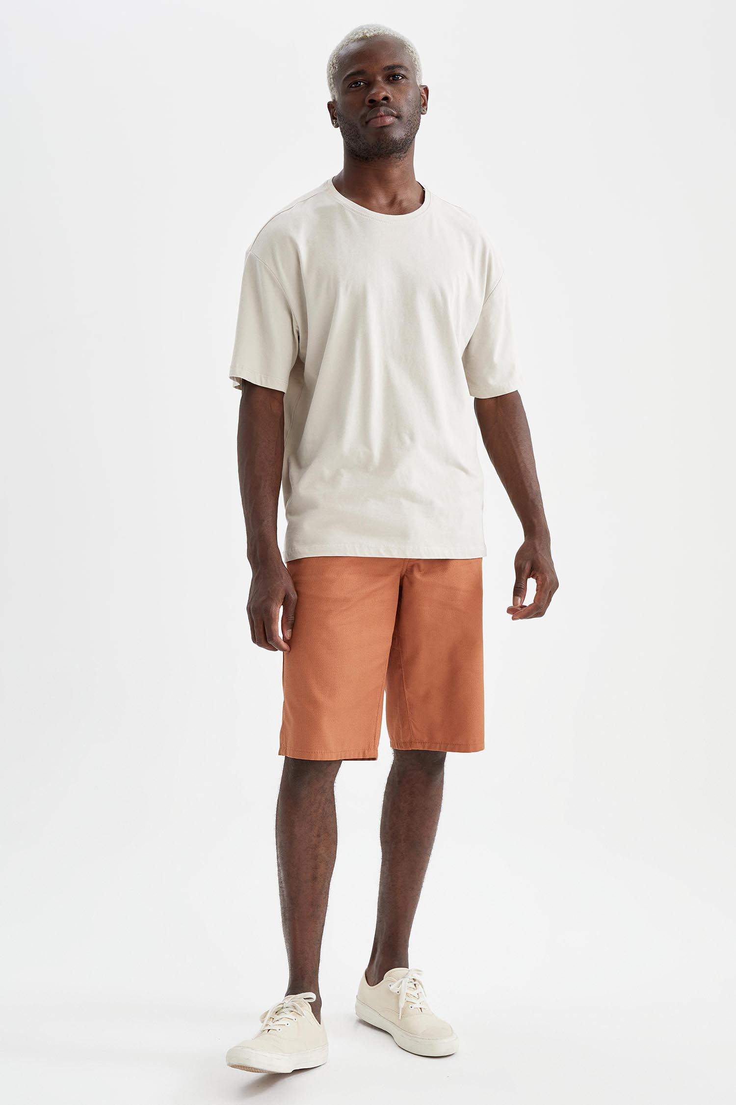 Regular Fit Basic Bermuda Şort