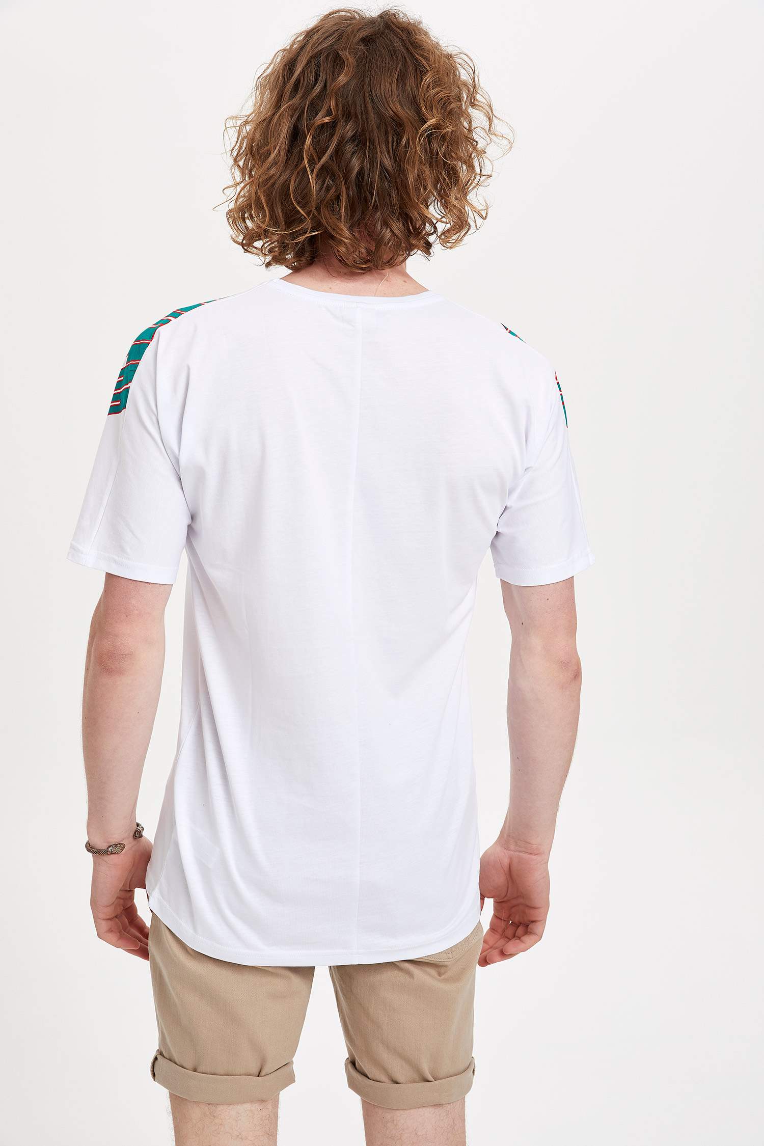Defacto Renk Bloklu Oversize T-shirt. 5 Defacto Renk Bloklu Oversize T-shirt. 5