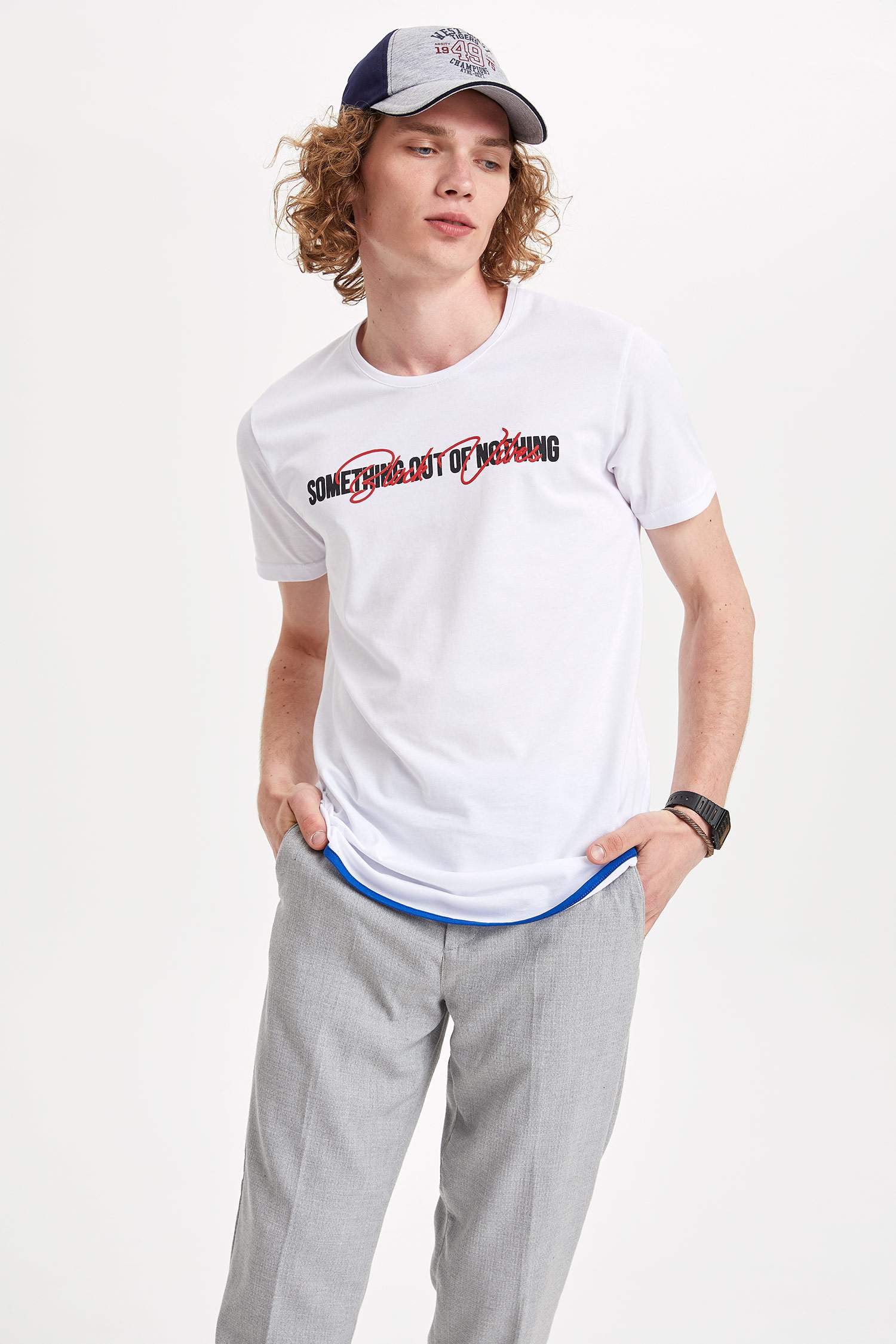 Defacto Baskılı Kısa Kollu T-shirt. 1 Defacto Baskılı Kısa Kollu T-shirt. 1
