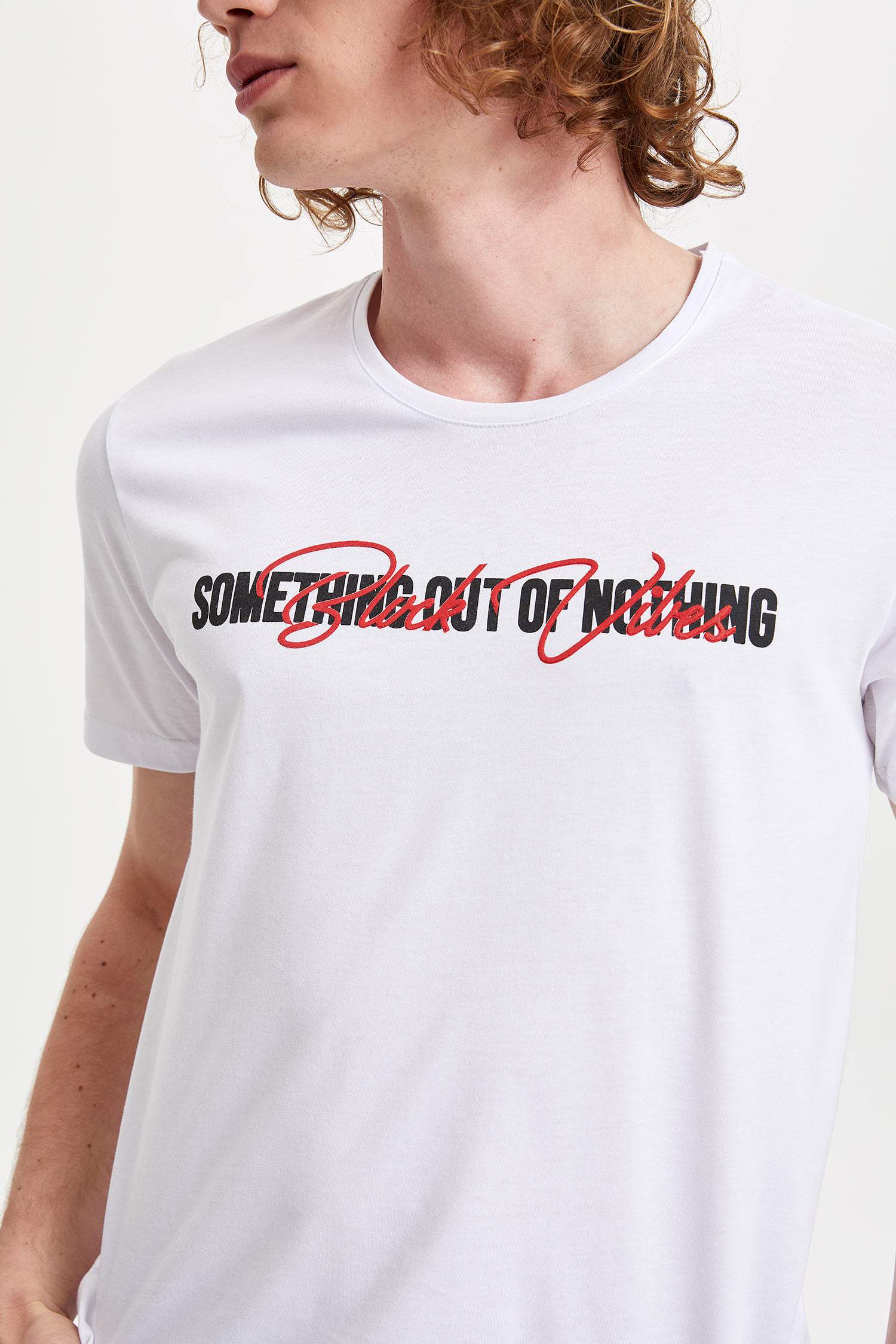 Defacto Baskılı Kısa Kollu T-shirt. 3 Defacto Baskılı Kısa Kollu T-shirt. 3