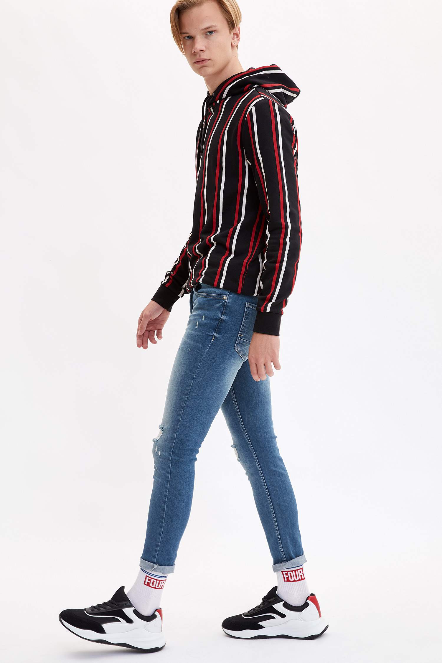 Skinny Comfort Fit Yırtık Detaylı Jean Pantolon