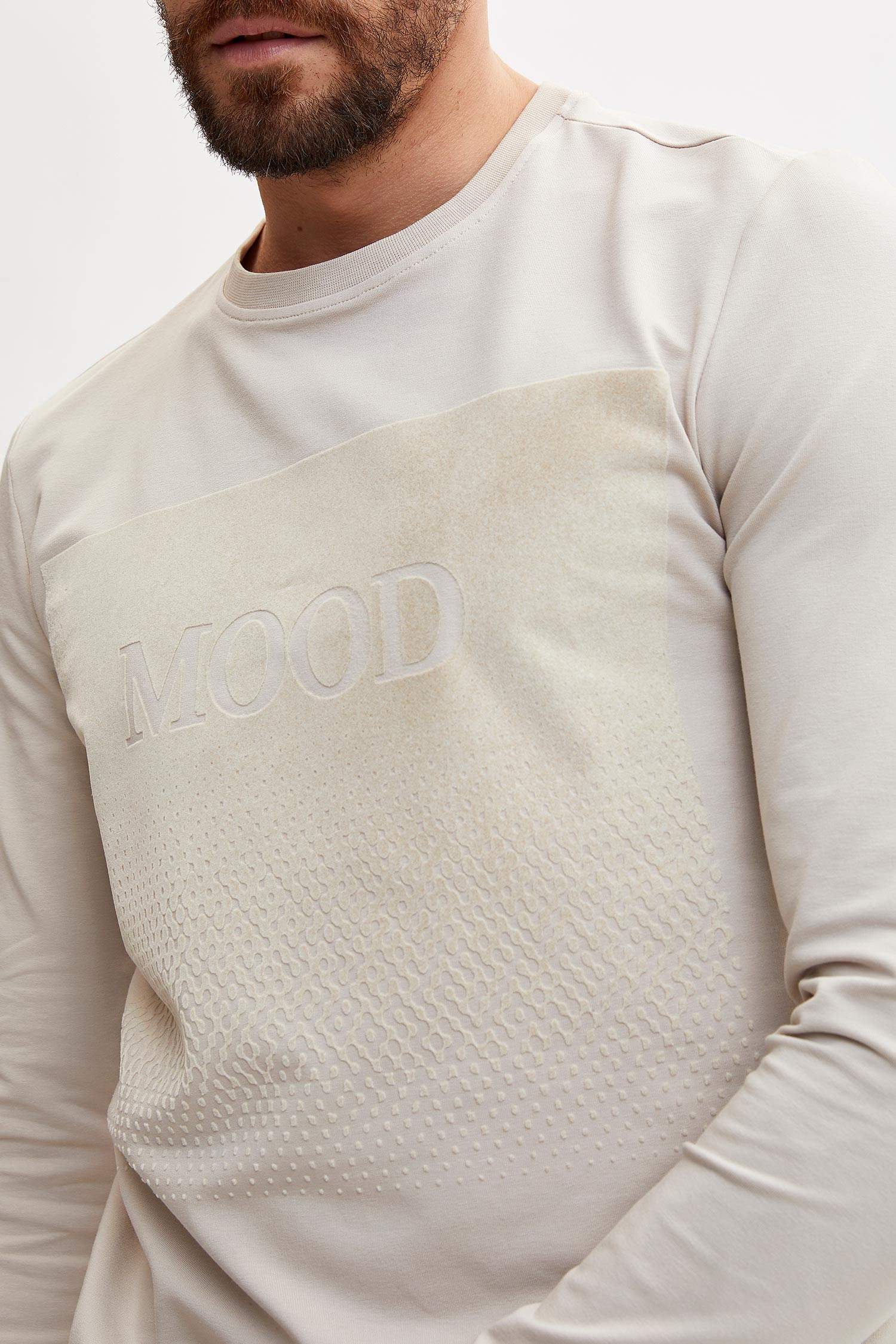 Defacto Slim Fit Baskılı Sweatshirt. 3 Defacto Slim Fit Baskılı Sweatshirt. 3